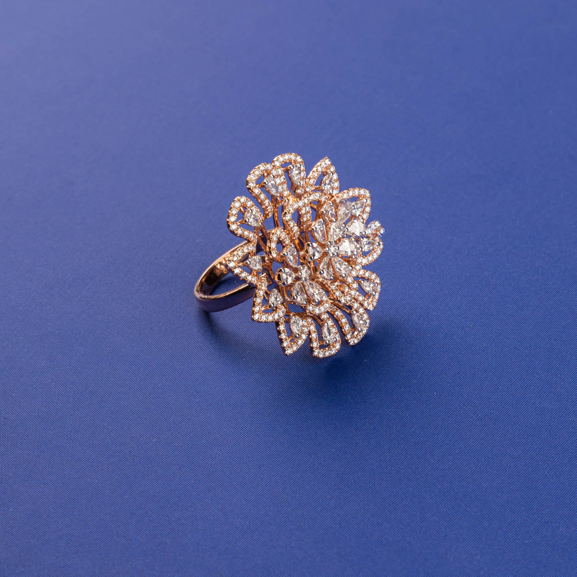 Regal Radiance: 18K Rose Gold Diamond Ring