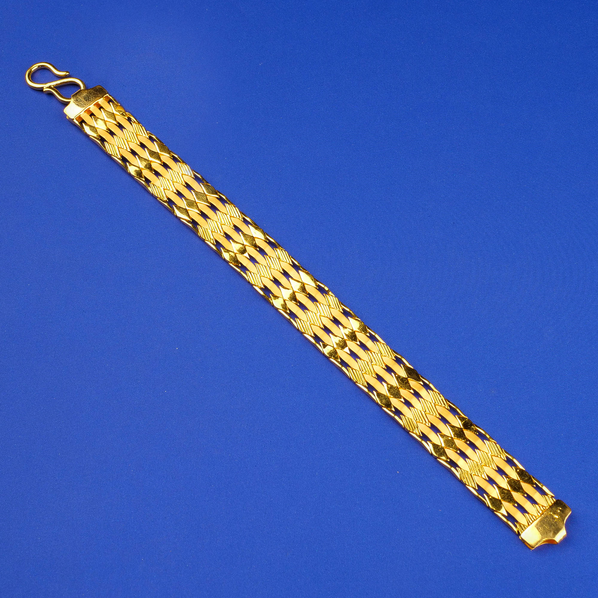 22K 'Fancy' Gold Bracelet