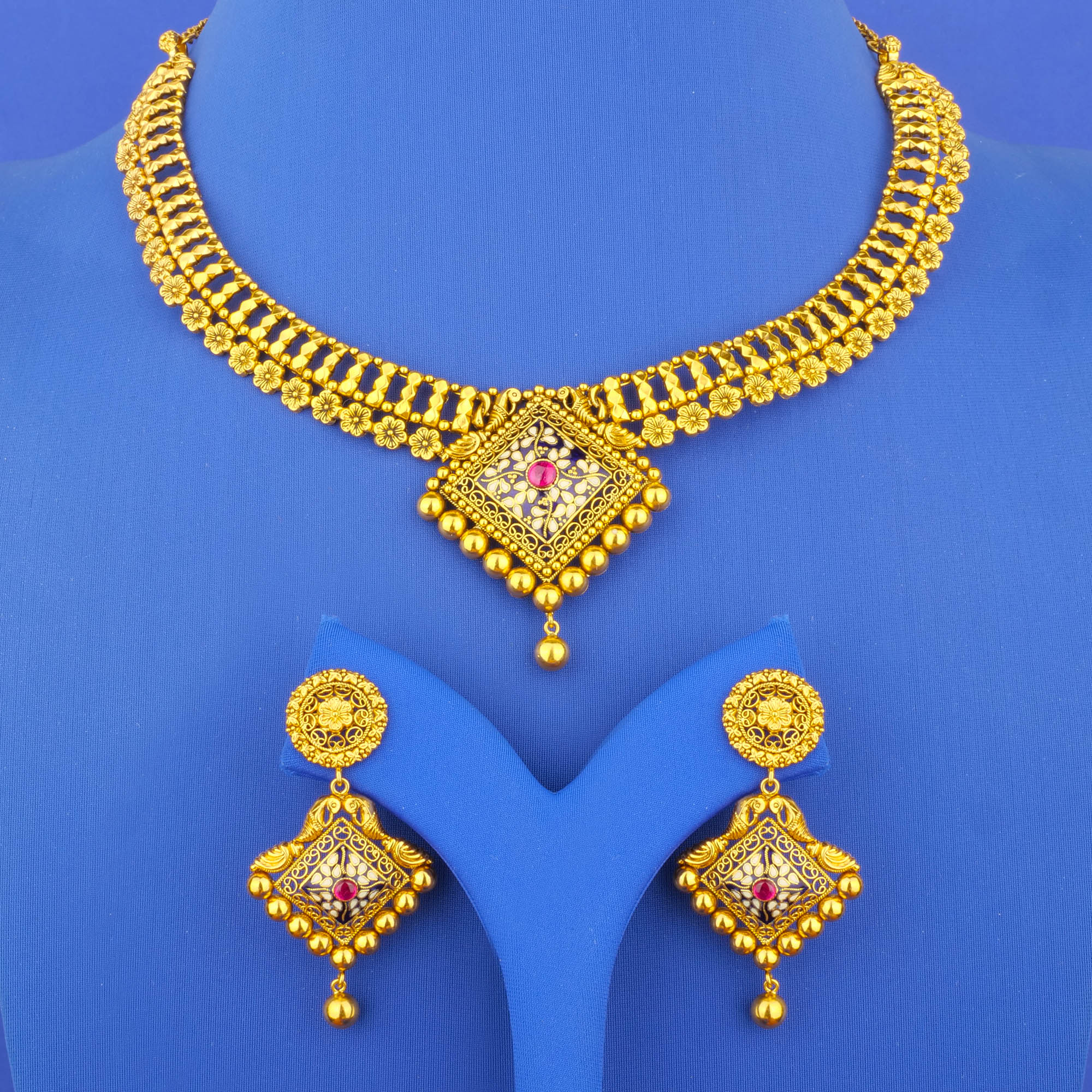Twenty-Two Karat 'Antique' Minakari Gold Necklace and Earrings Set