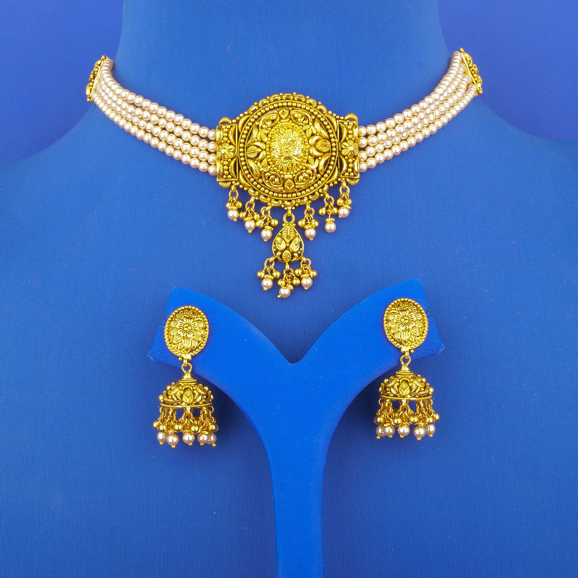 22K 'Antique' Gold Pearl Necklace and Earrings Set