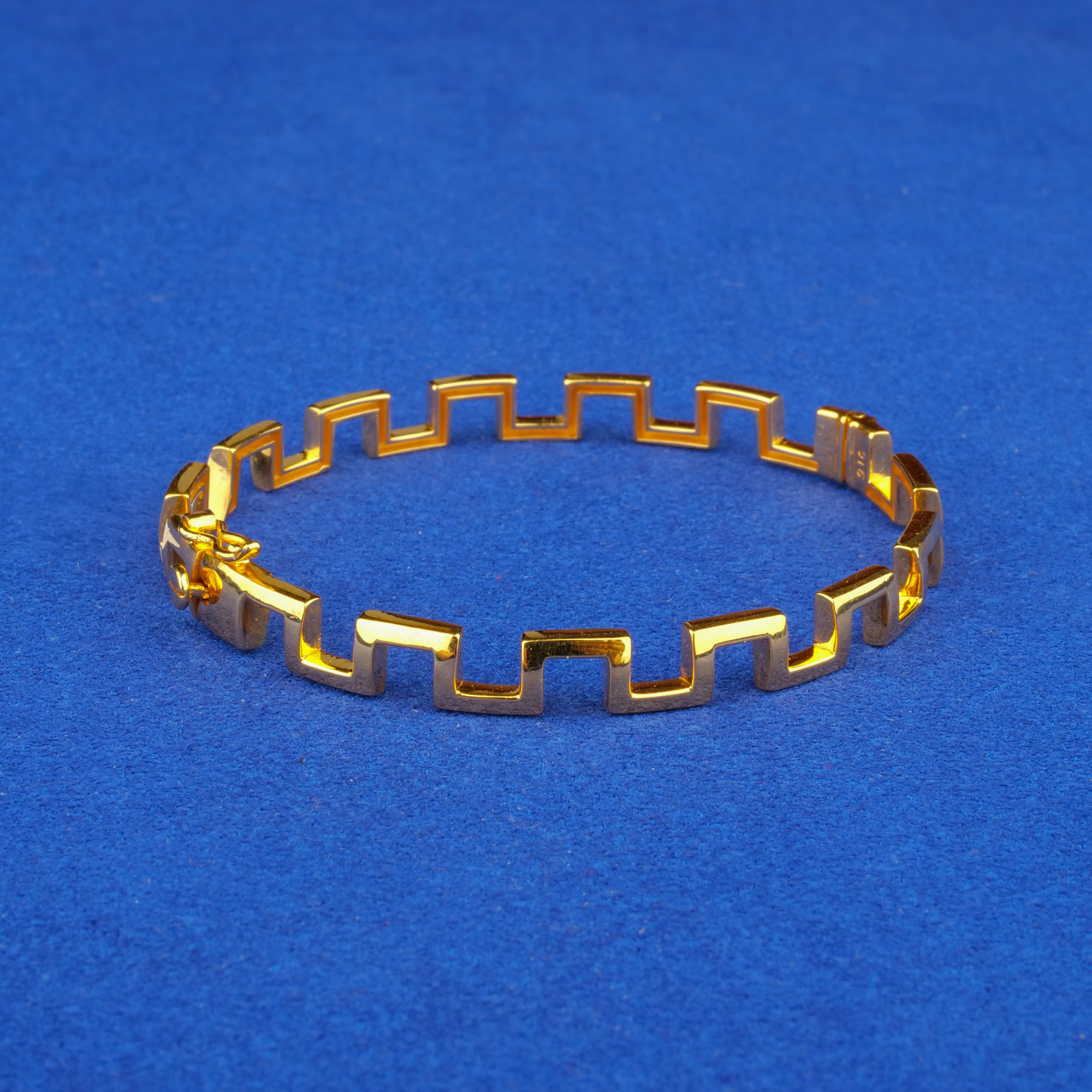 22K 'Fancy' Gold Bangle/Bracelet