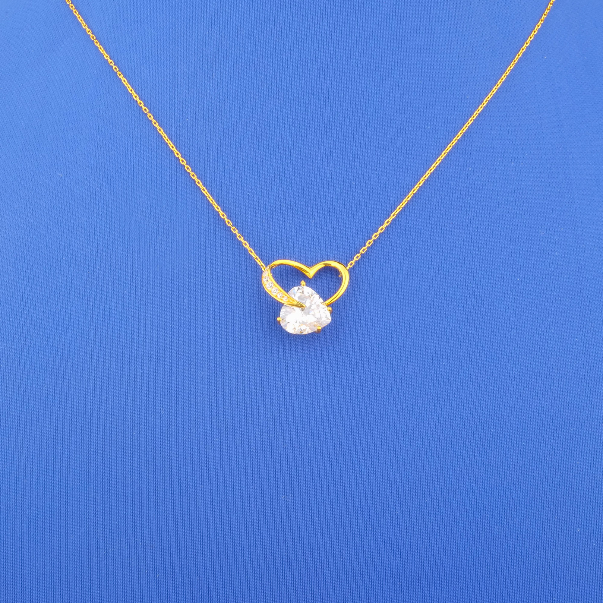 Twenty-Two Karat Gold Cubic Zirconia 'Heart' Necklace