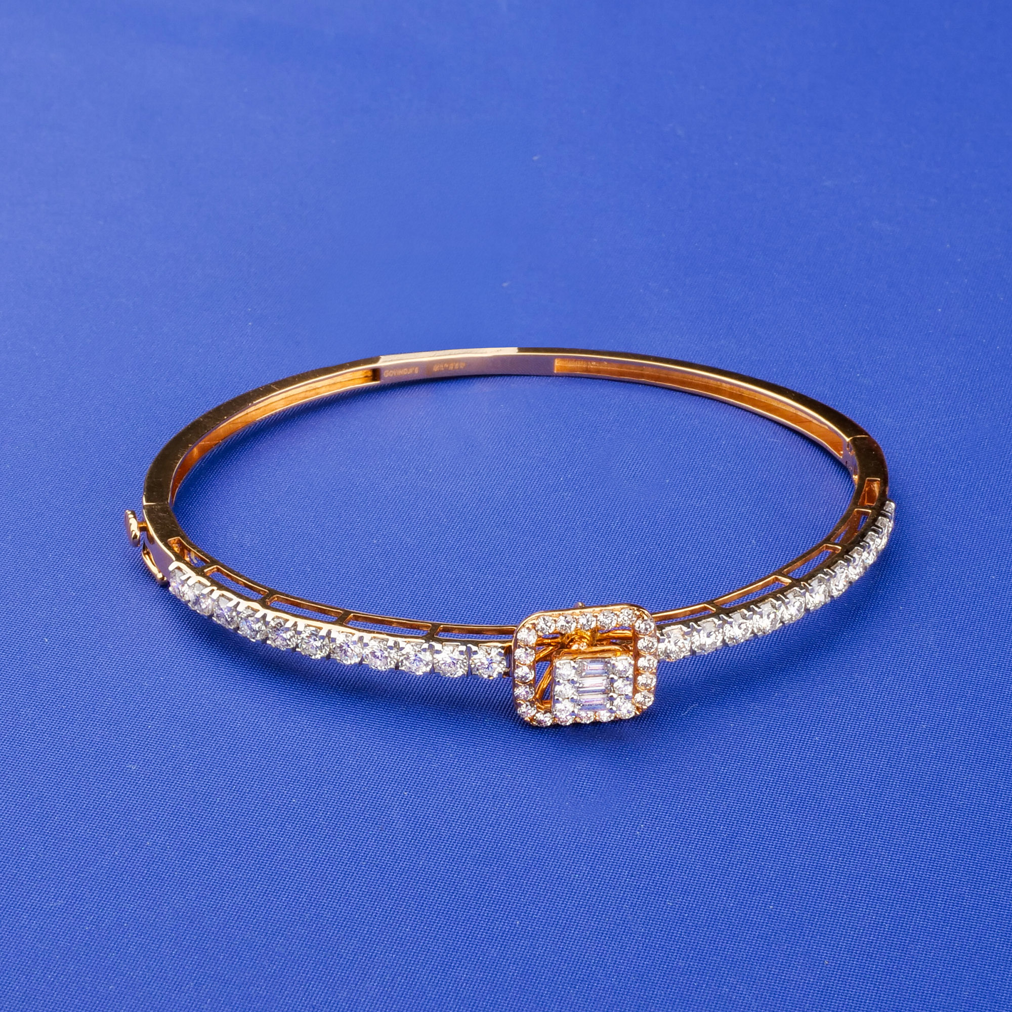 18K Rose Gold Diamond Bangle