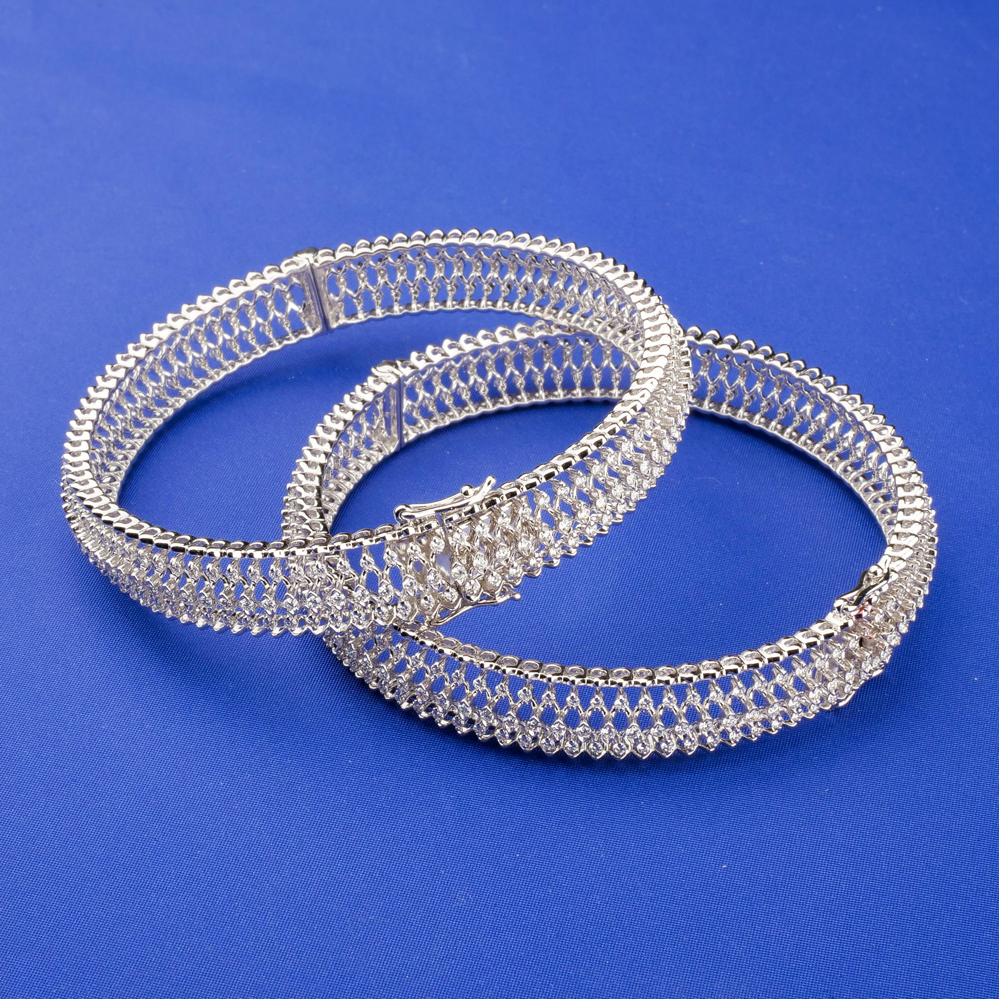 18K White Gold Diamond Bangles