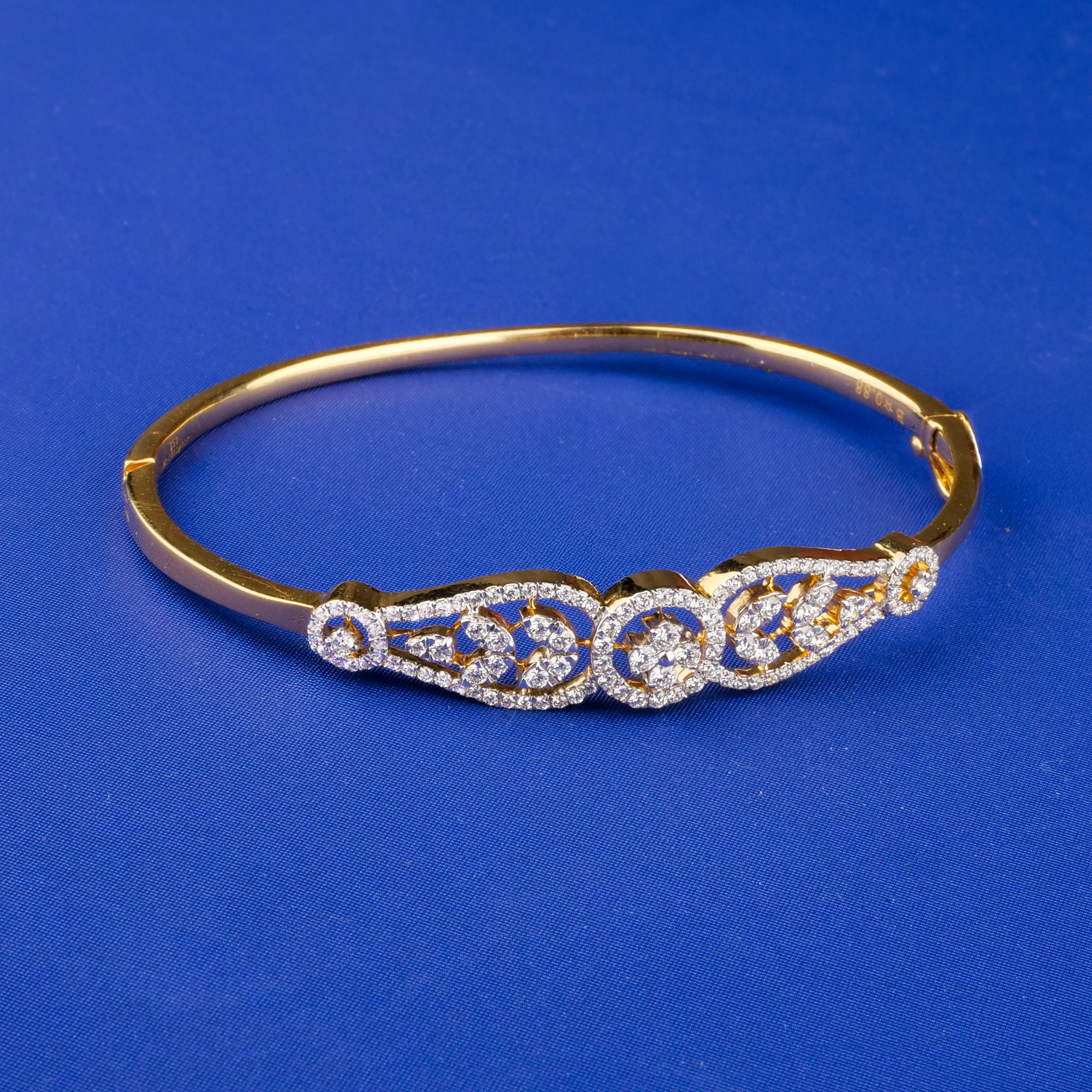 18K Yellow Gold Diamond Bangle/Bracelet