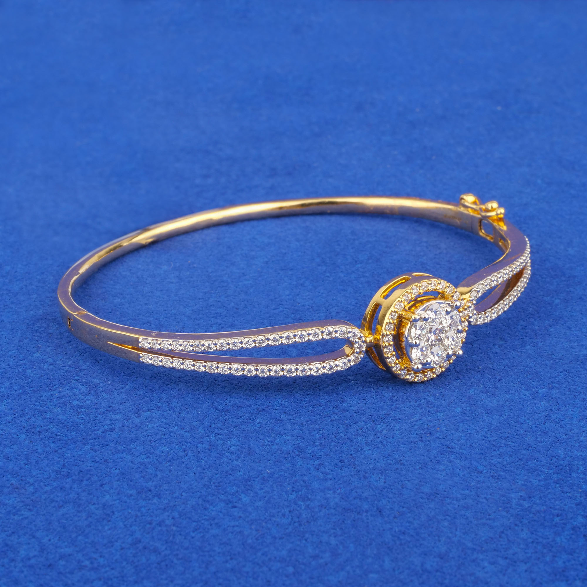 18K Yellow Gold Diamond Bangle/Bracelet