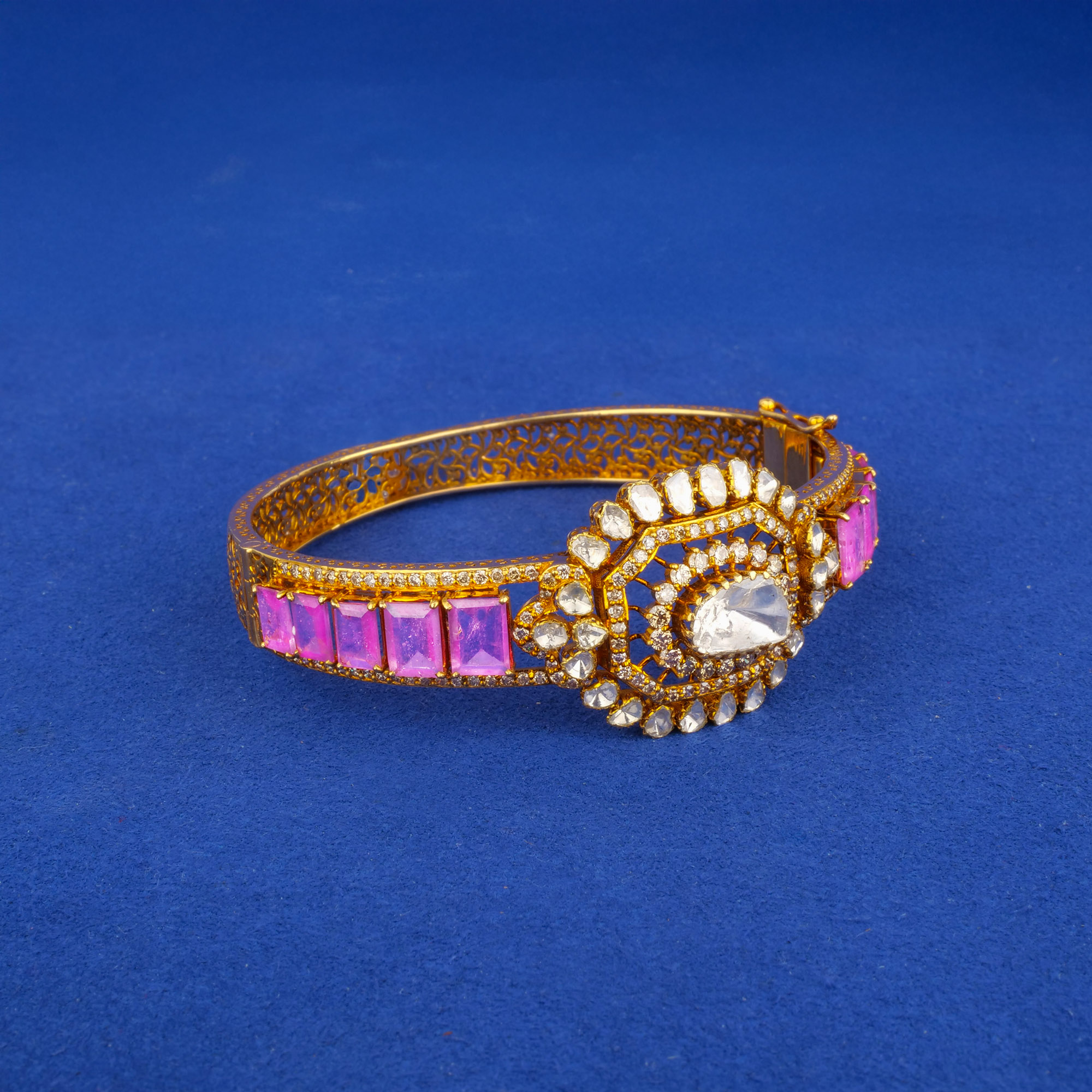 18K 'Victorian' Diamond/Polki Diamond Ruby Bangle/Bracelet