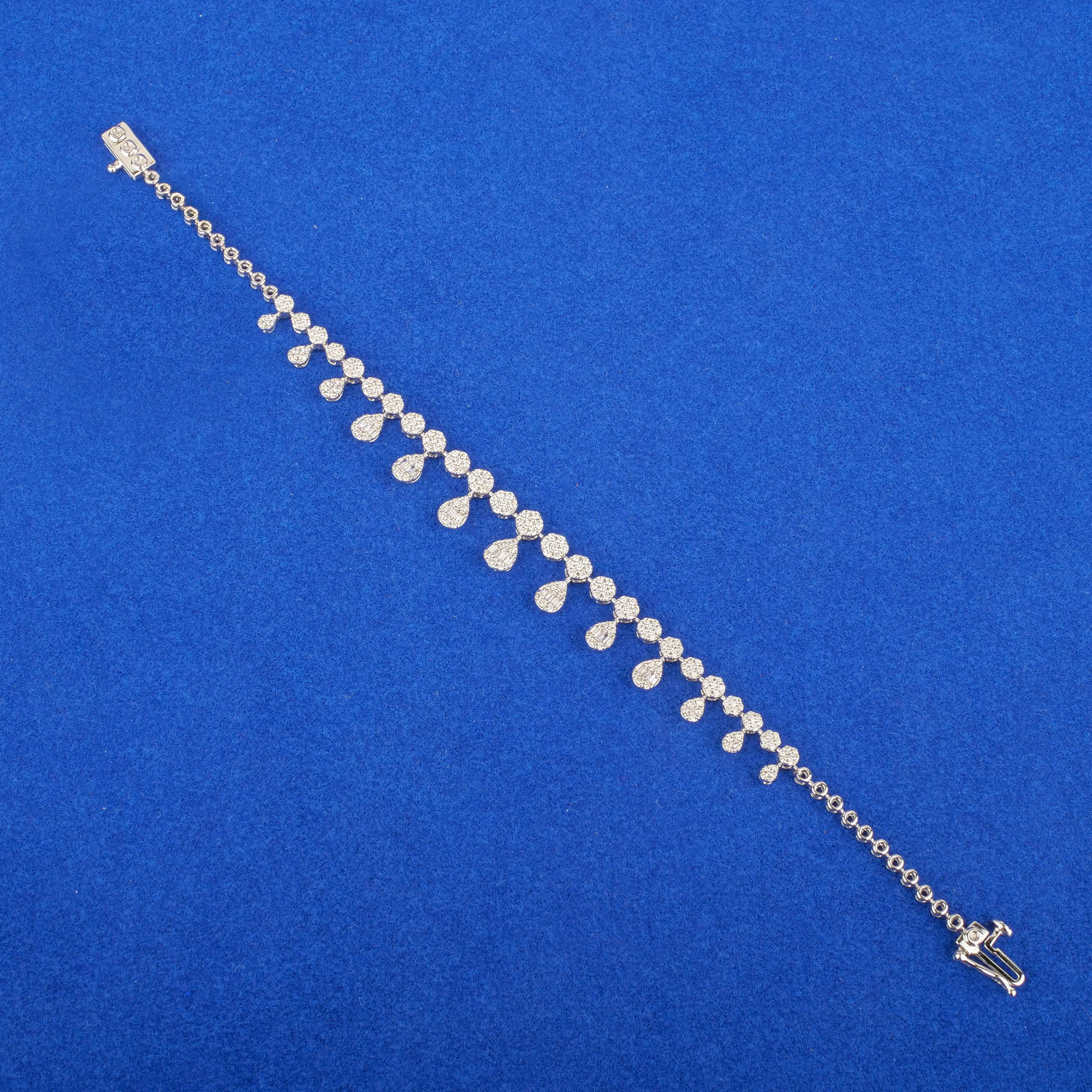 18K White Gold Diamond Bracelet