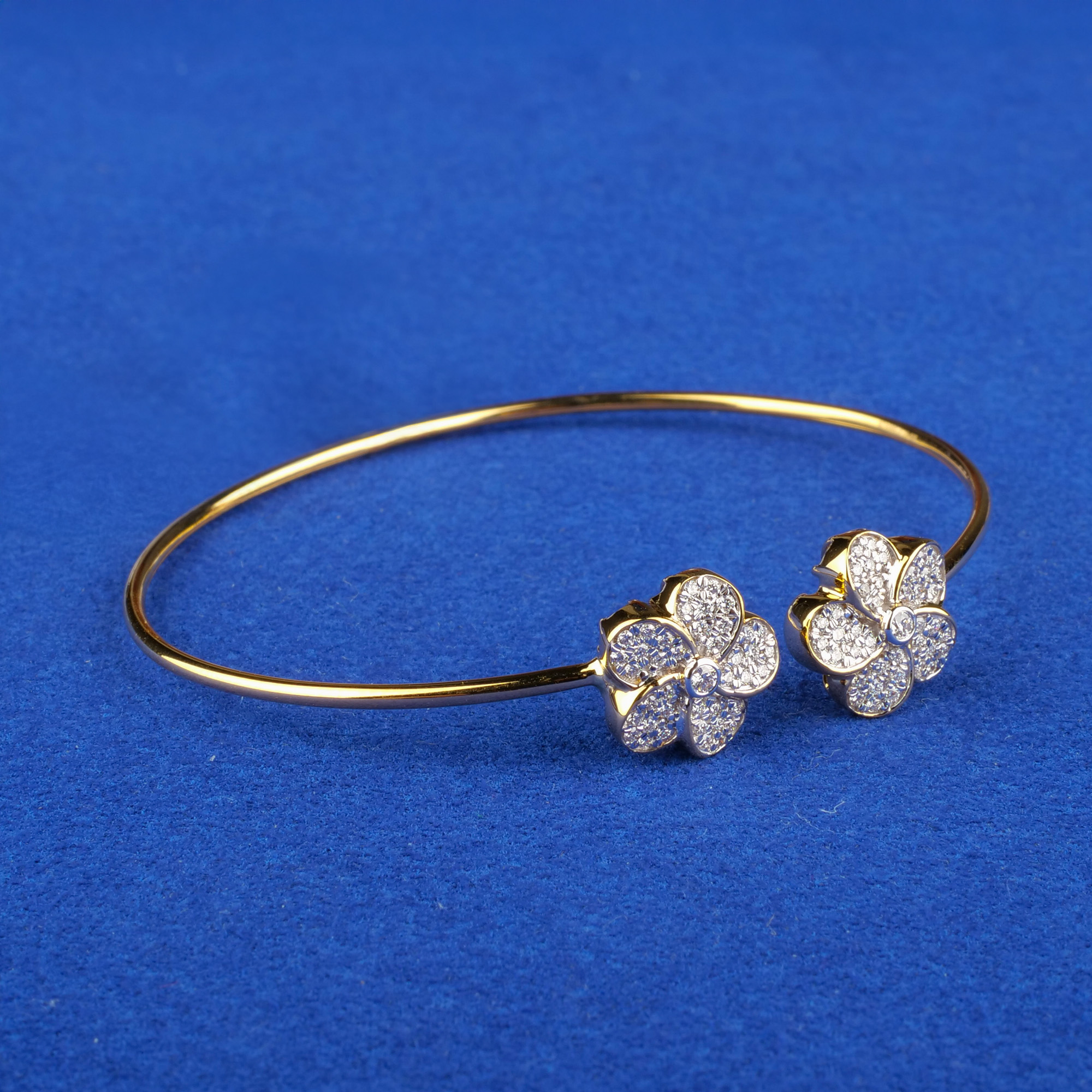 18K Yellow Gold Diamond Bangle/Bracelet