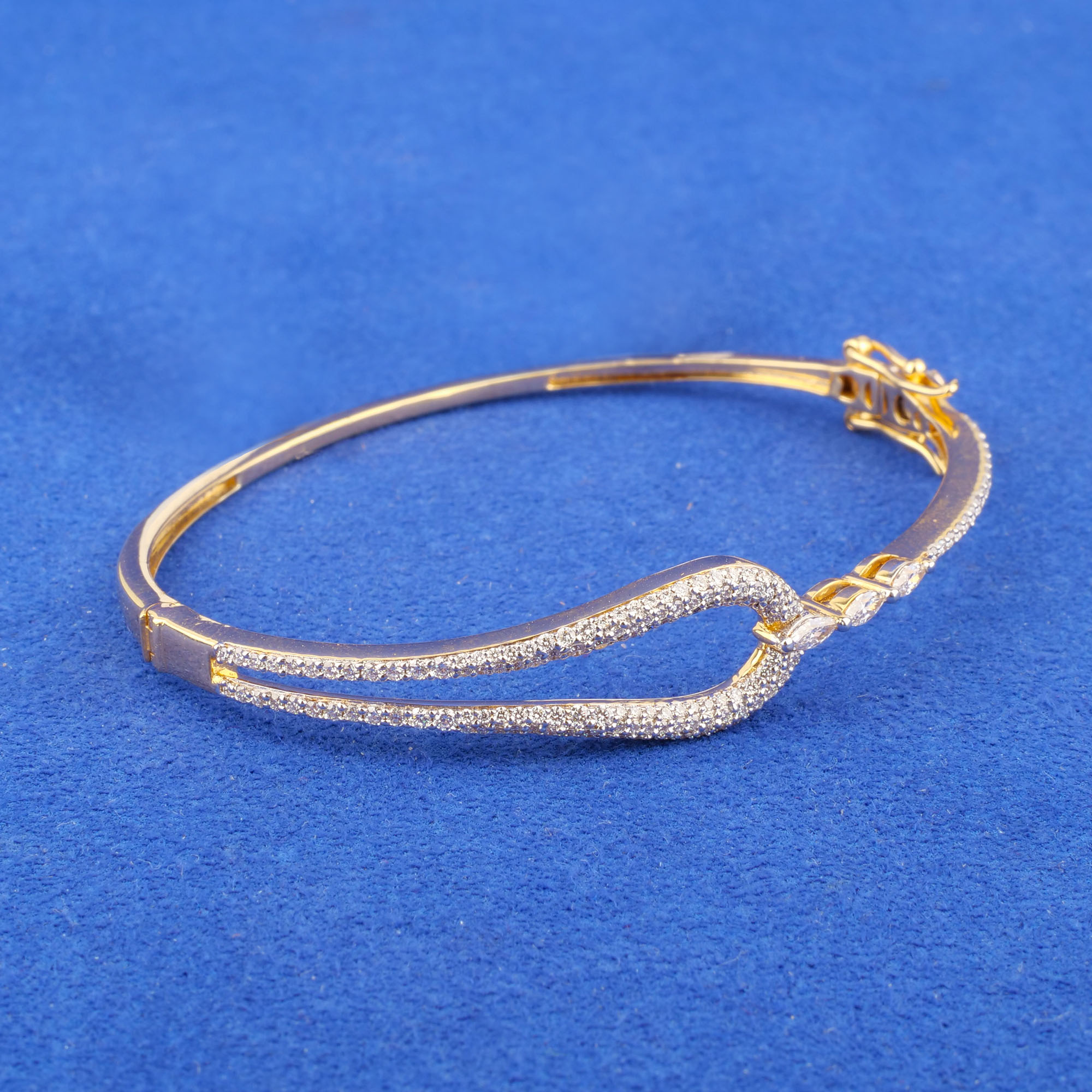 18K Yellow Gold Diamond Multicolor Sapphire Bracelet