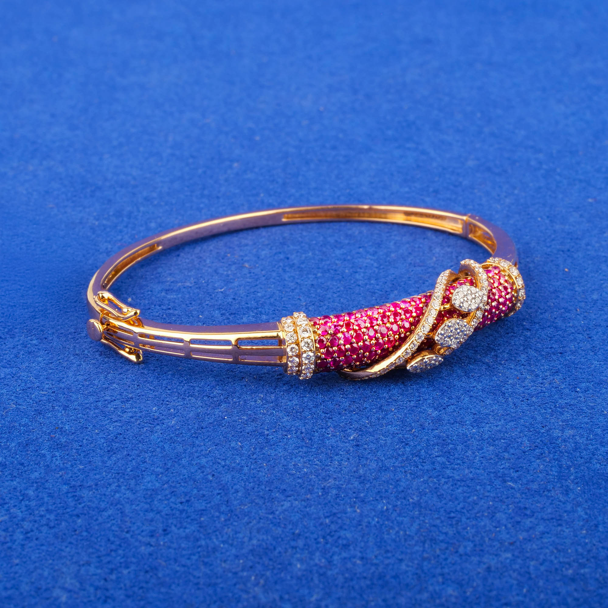 18K Rose Gold Diamond Bangle/Bracelet w/ Red Onyx