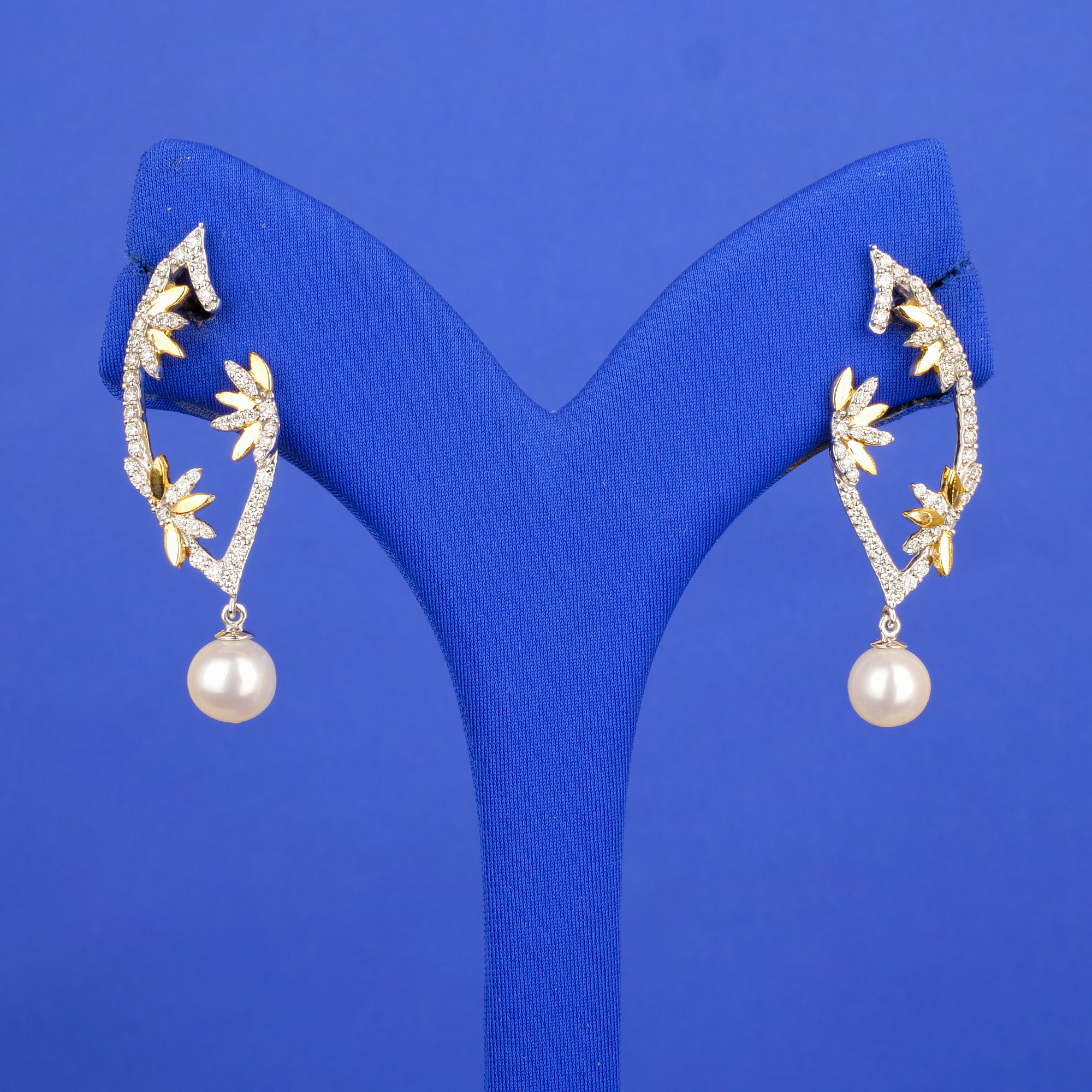 18K Yellow Gold and White Gold Diamond Earrings w/ Pearl