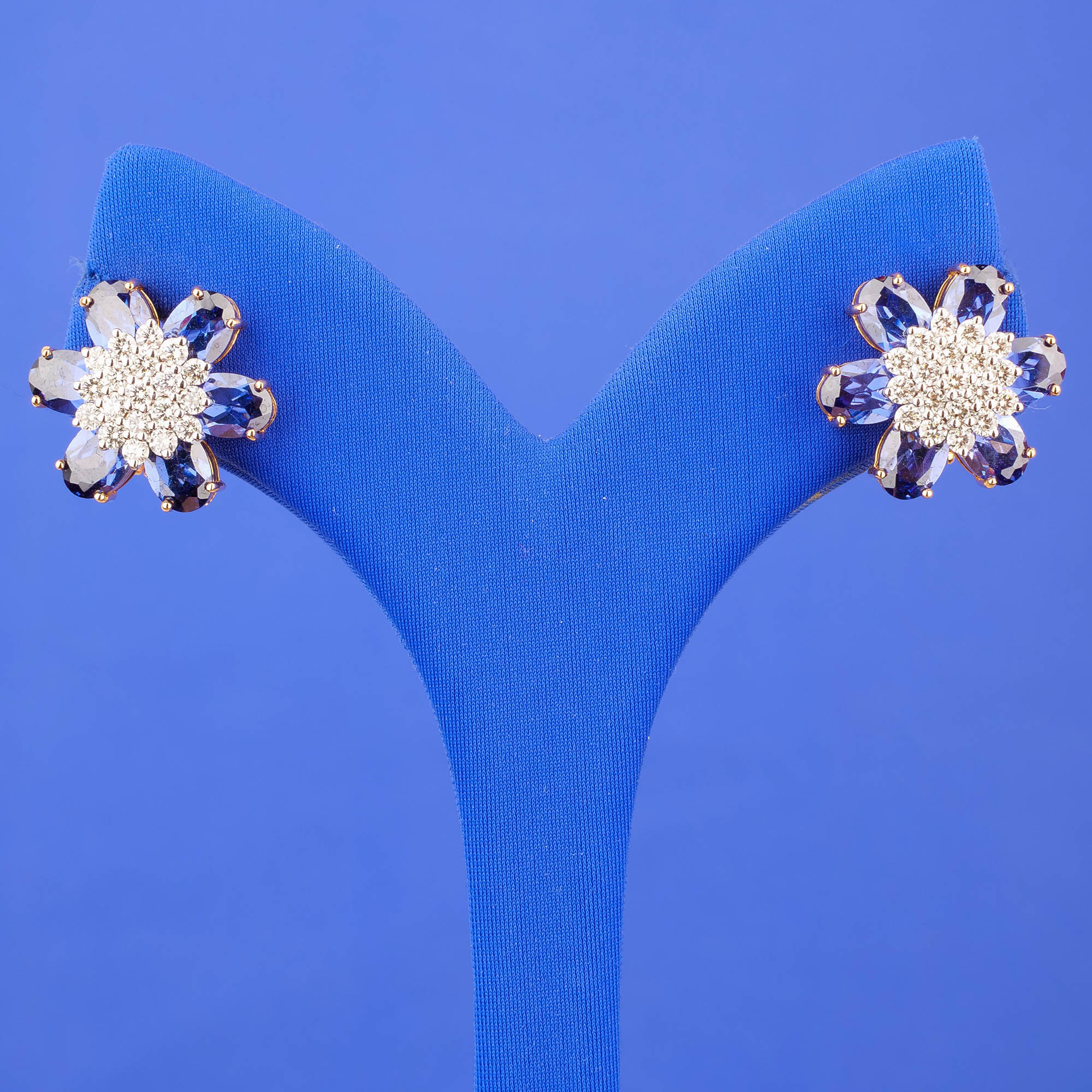 18K White Gold Diamond Earrings w/ Stones