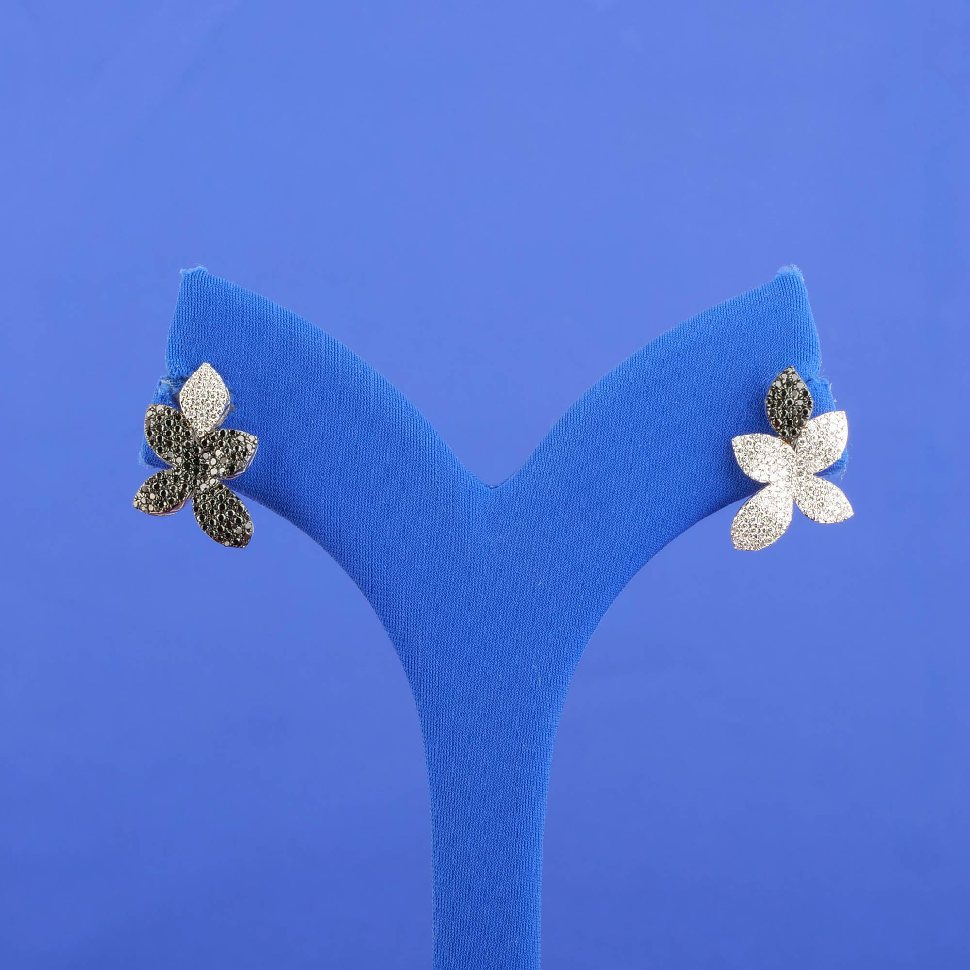 18K White Gold Diamond/Black Diamond Earrings