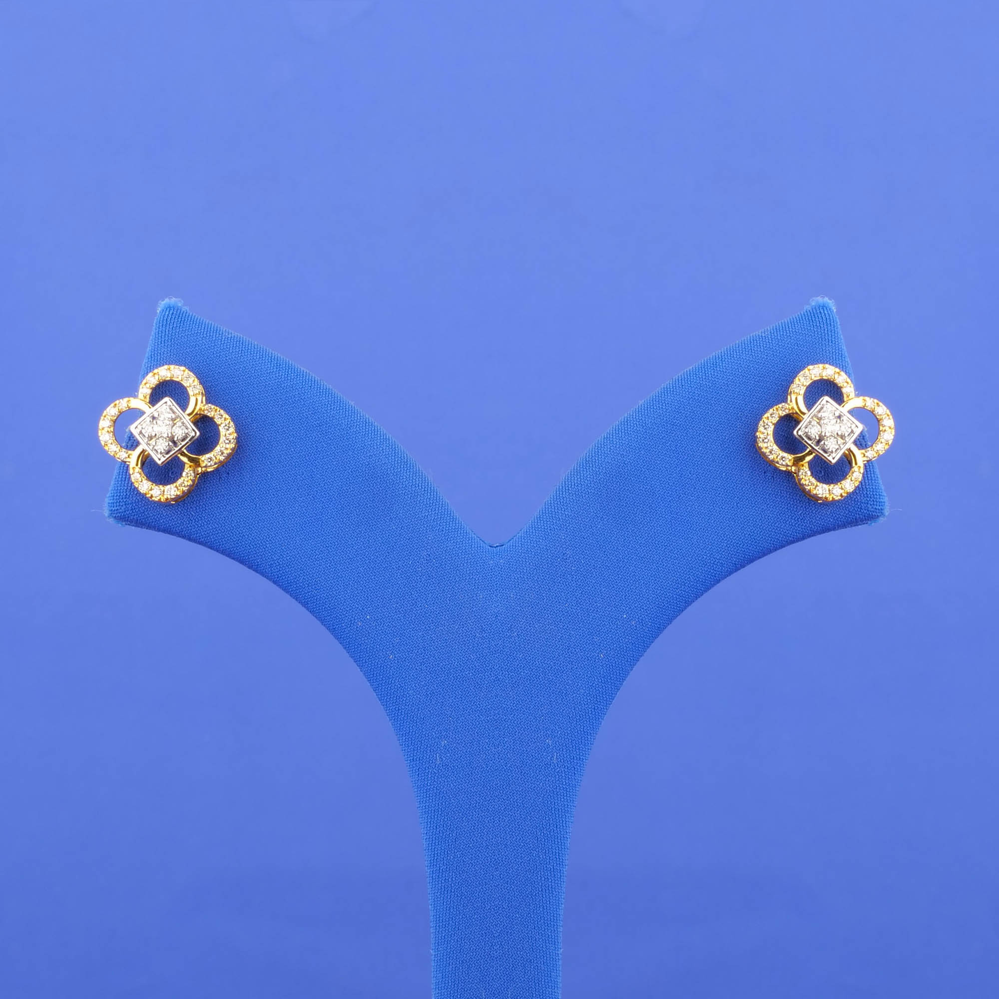 18K Yellow Gold Diamond Earrings