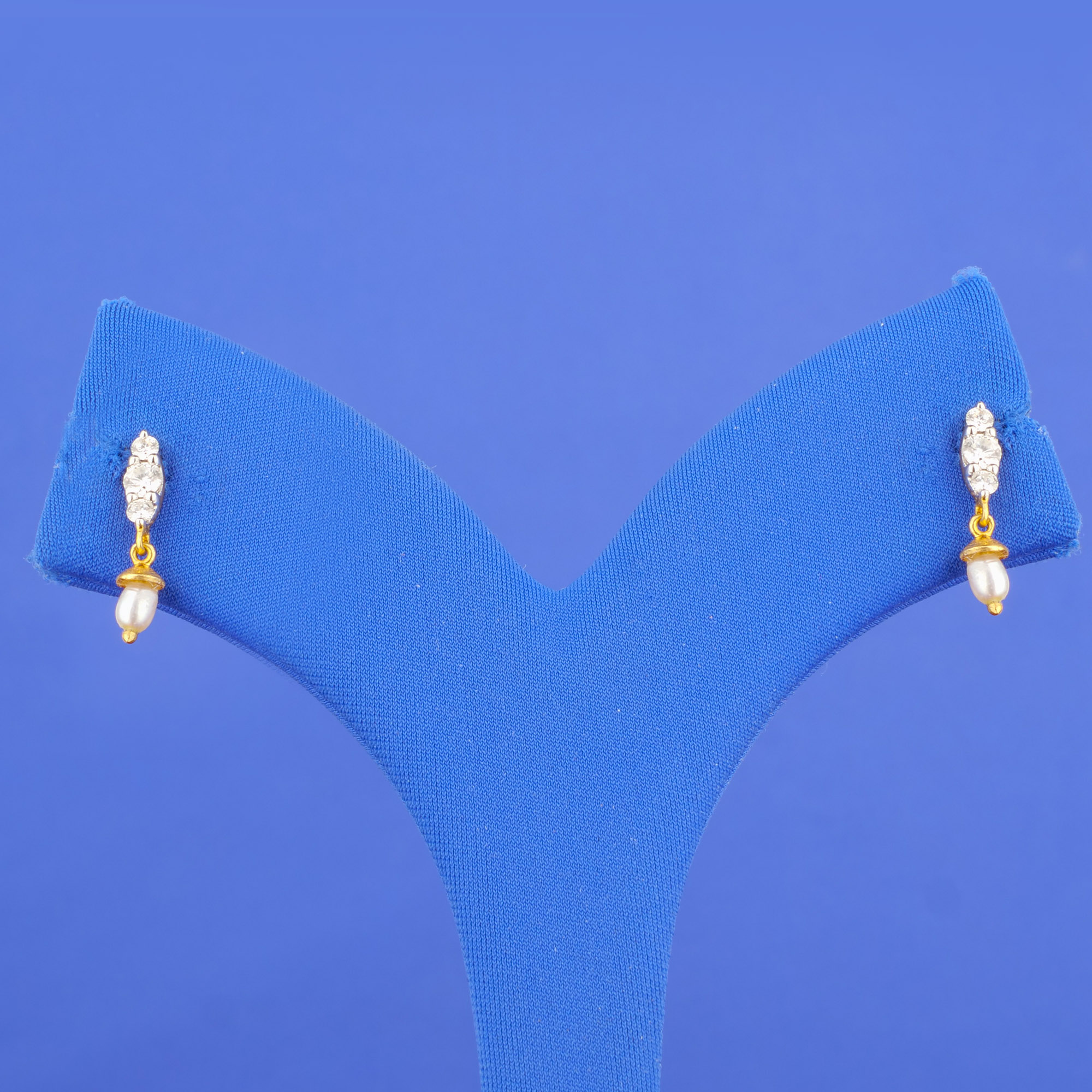 18K Yellow Gold Baby Diamond Pearl Earrings