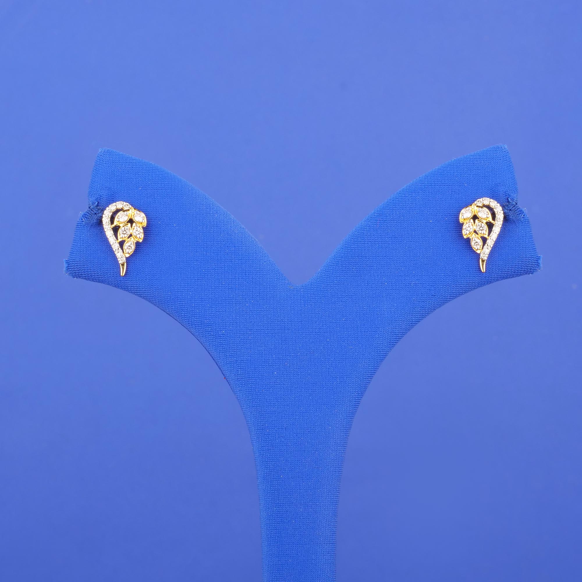 18K Yellow Gold Diamond Earrings