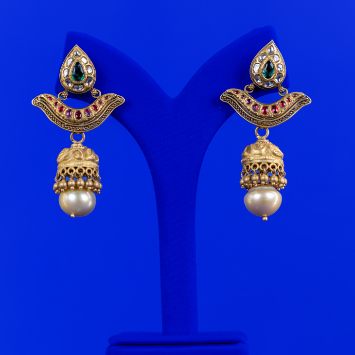 Pearlescent Whispers: Handmade 22K Gold 'Antique' Earrings with Polki Diamonds
