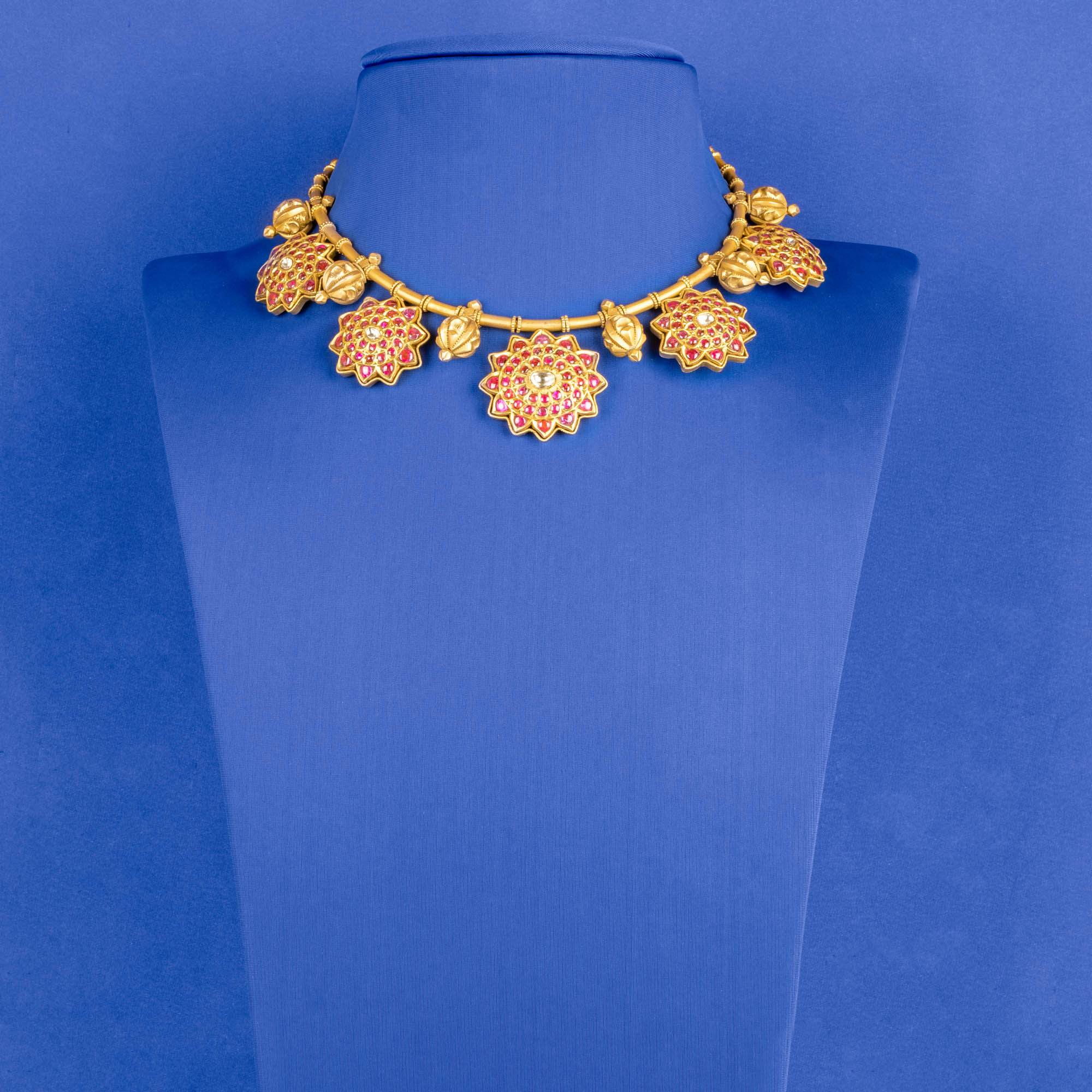 Handmade 22K Gold 'Antique' Polki Necklace