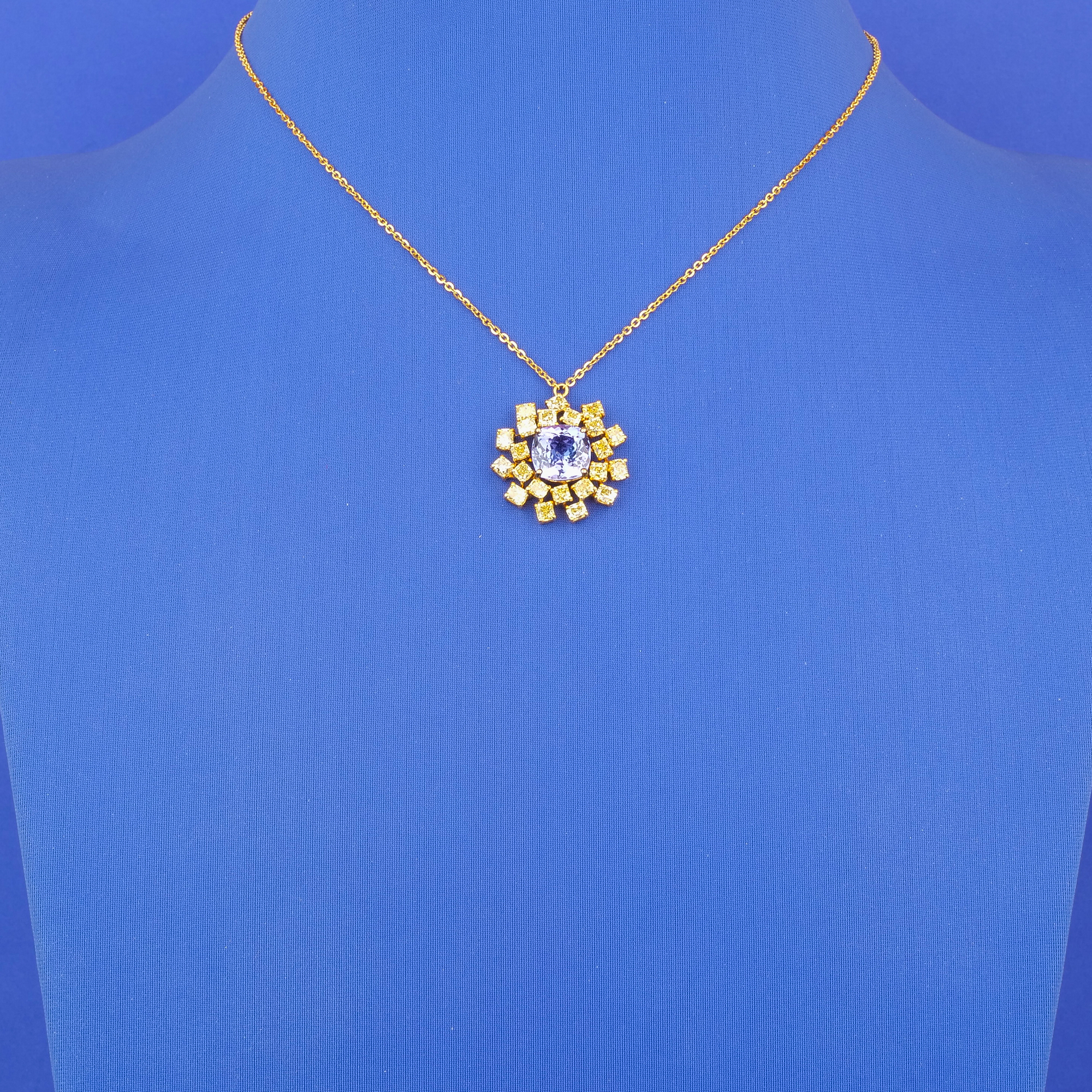 18K Yellow Gold Diamond Necklace w/ Tanzanites