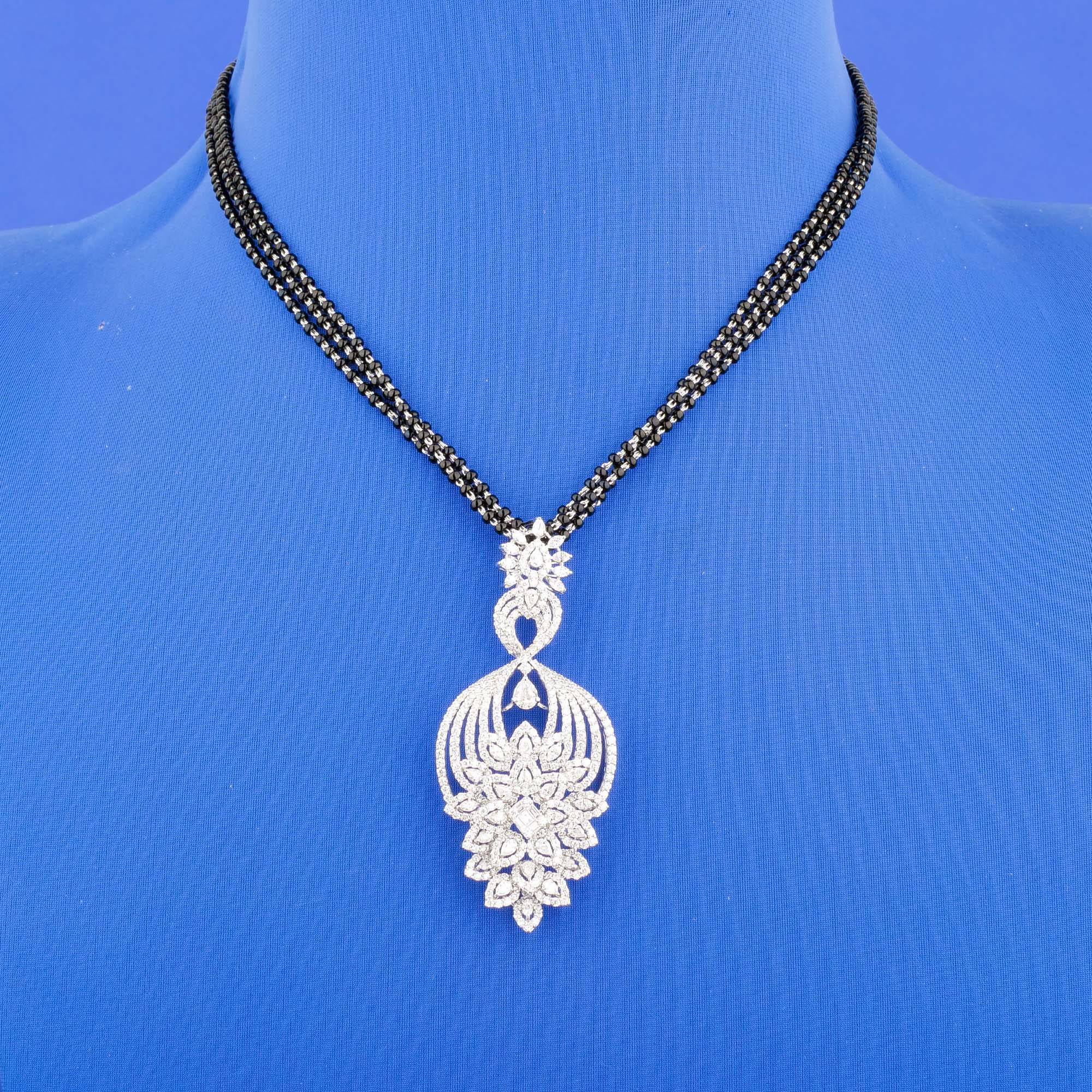 18K White Gold Diamond Mangaslutra Necklace