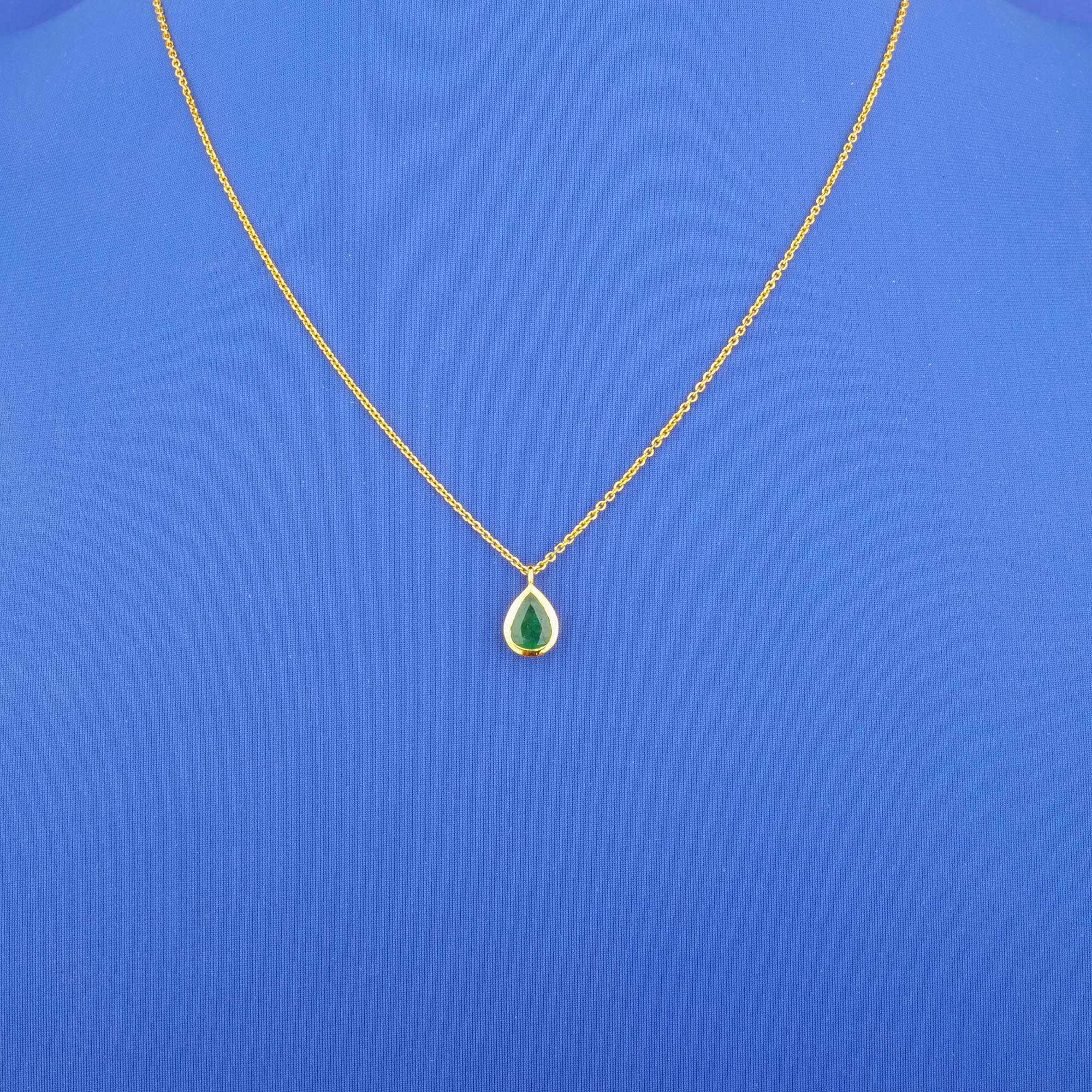 18K Yellow Gold Emerald Necklace