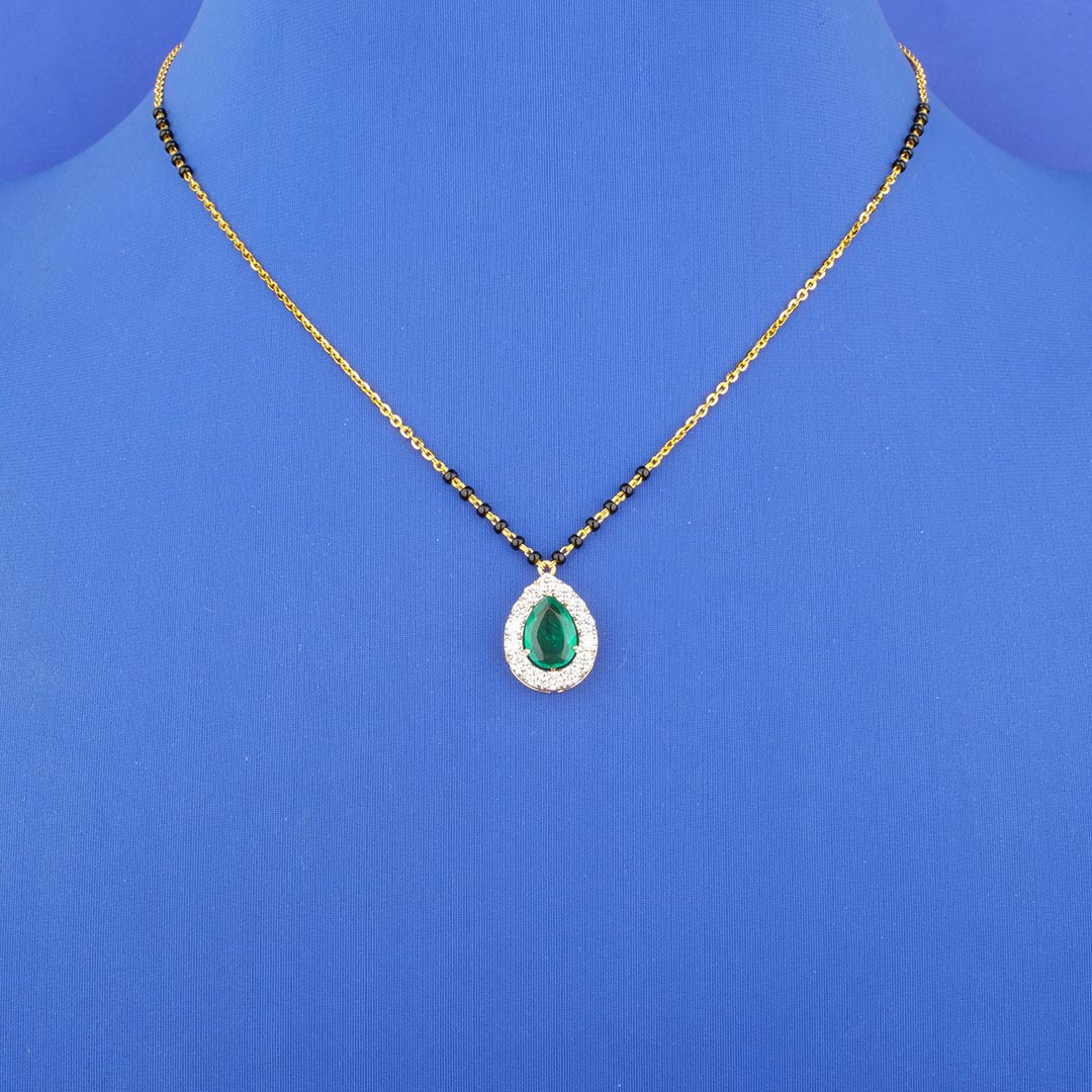 18K Yellow Gold Diamond Mangalsutra Necklace w/ Green Onyx