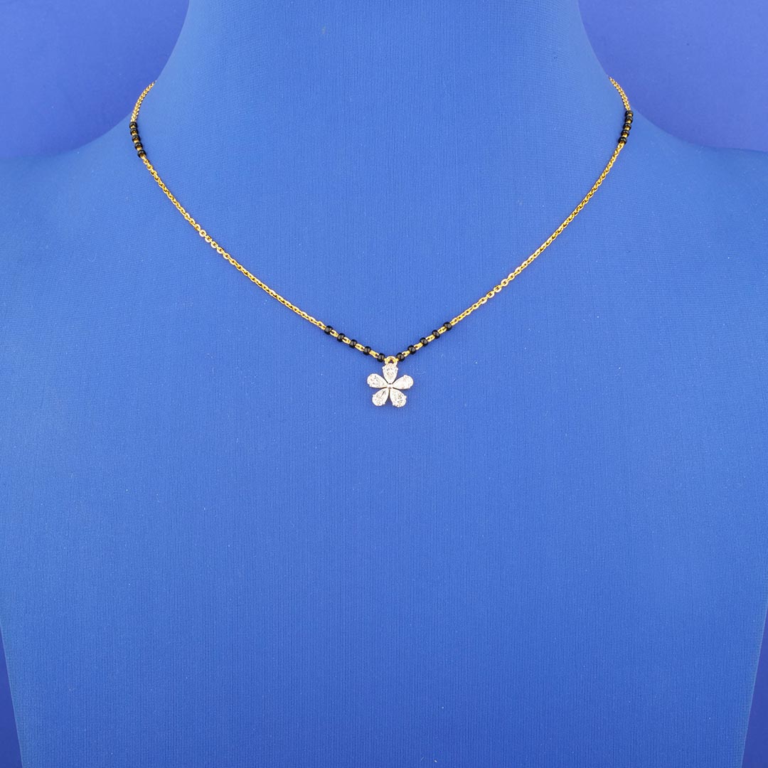 18K Yellow Gold Diamond 'Daisy' Mangalsutra Necklace