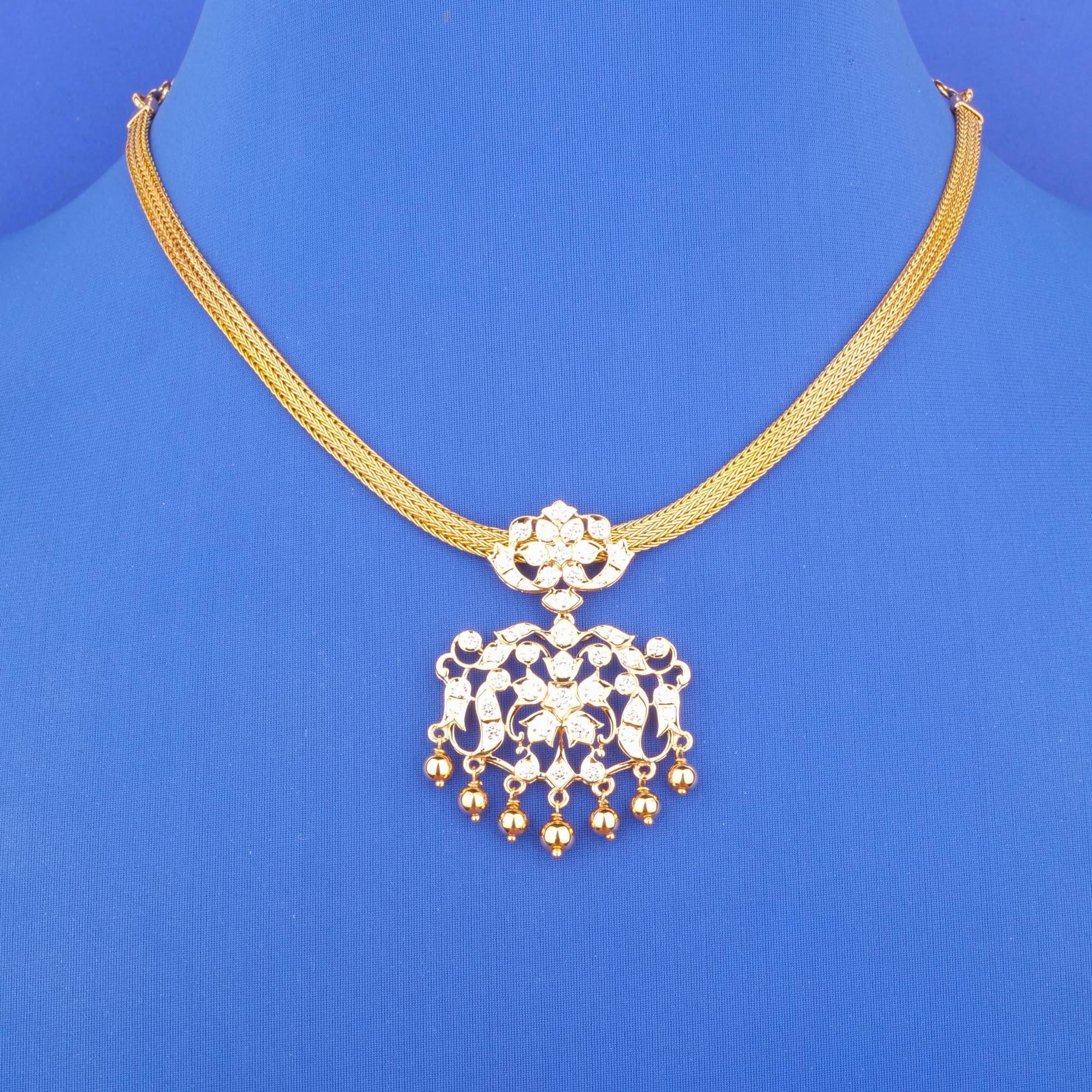18K Gold Diamond Necklace