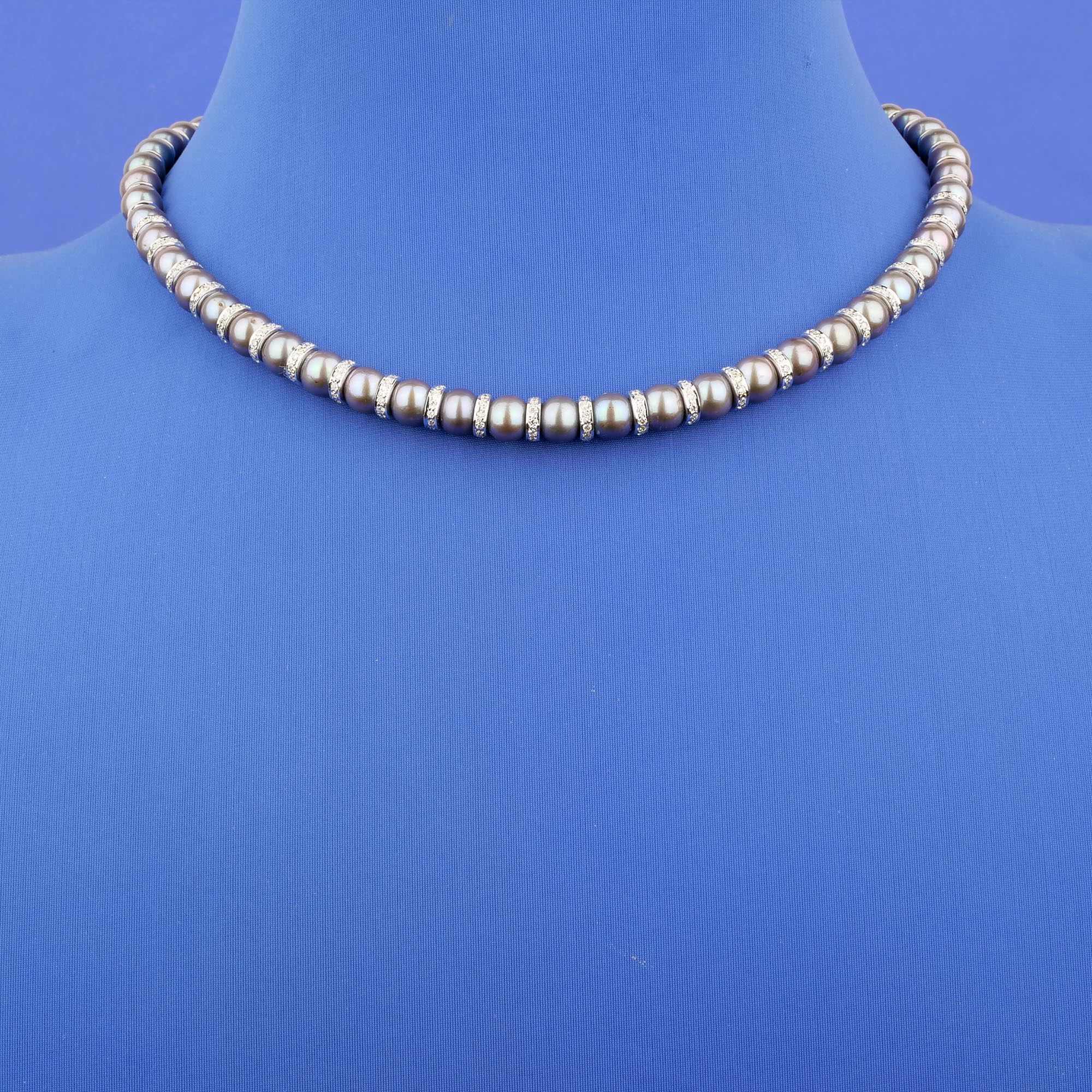 Diamond Necklace WG Black Pearls