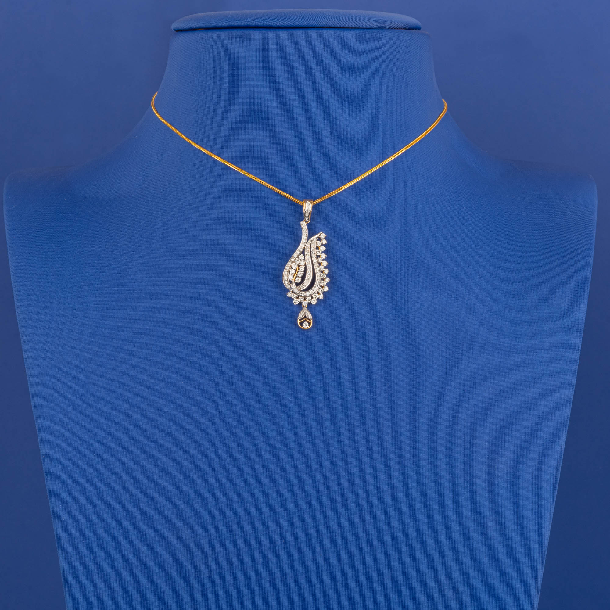 Elegance Unveiled: Yellow Gold Diamond Pendant (chain not included)