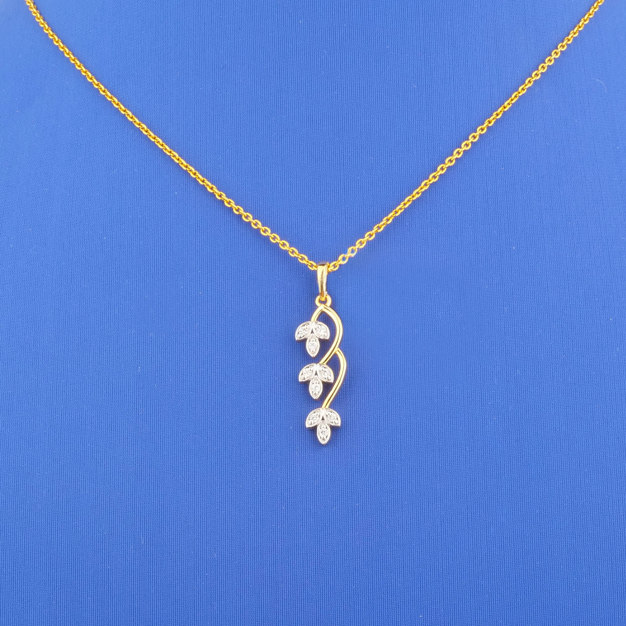 18K Yellow Gold Diamond Pendant (chain not included)