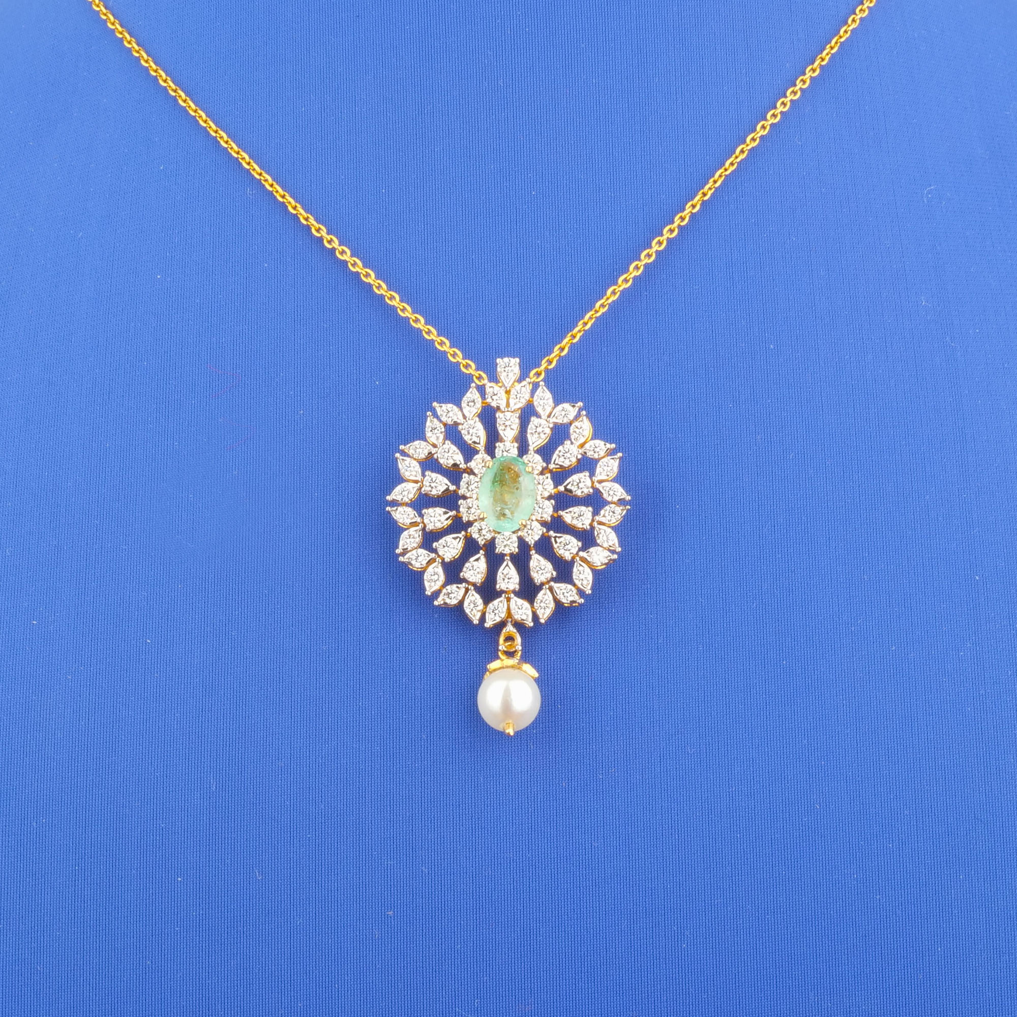 18K YG Diamond Pearl Pendant (chain not included)