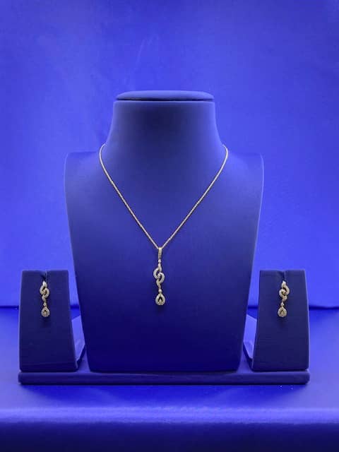Elegance Illuminated: Handmade 18k Yellow Gold Diamond Pendant and Earrings Set (Chain not included)
