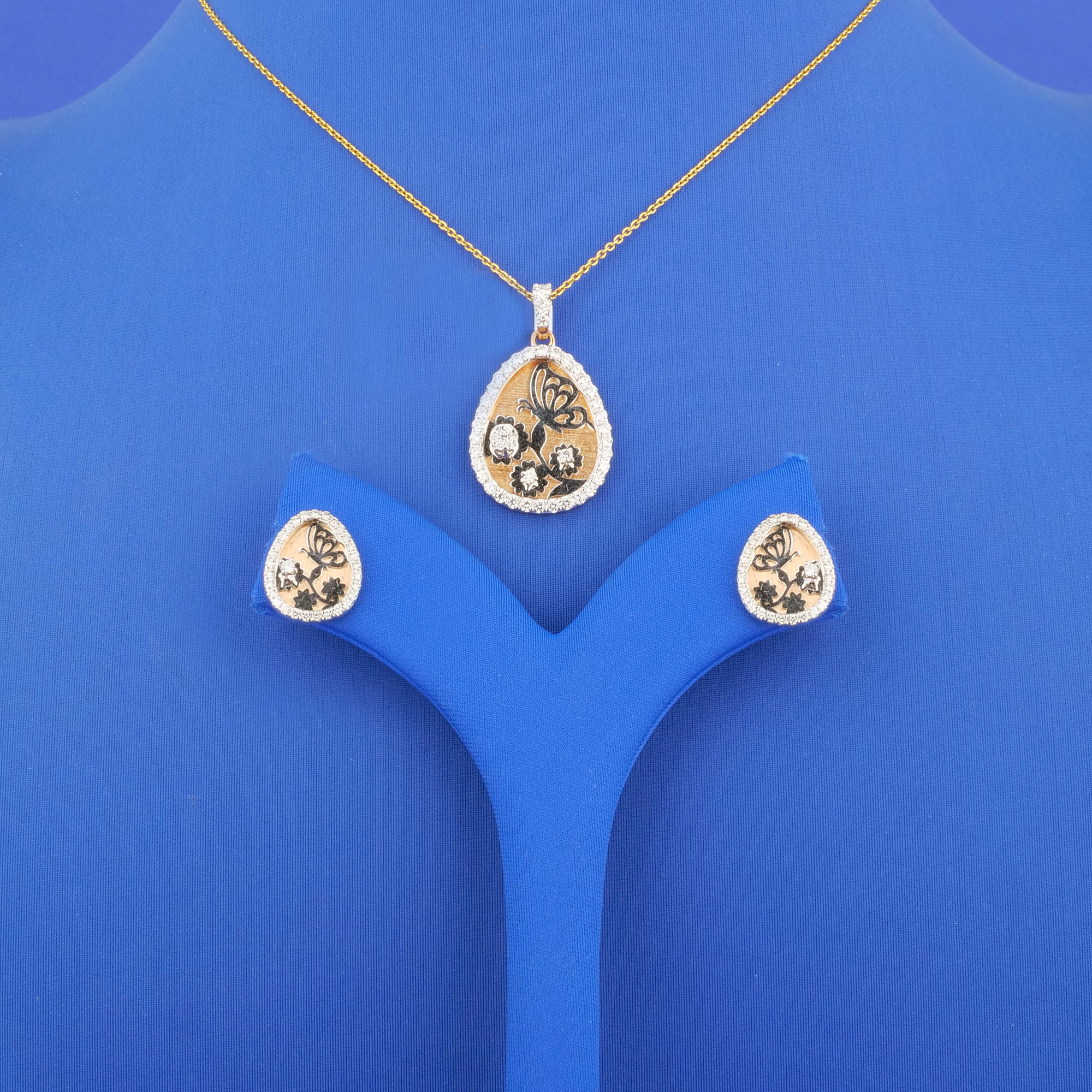 18K Rose Gold Diamond Pendant and Earrings Set (Cat #31C)