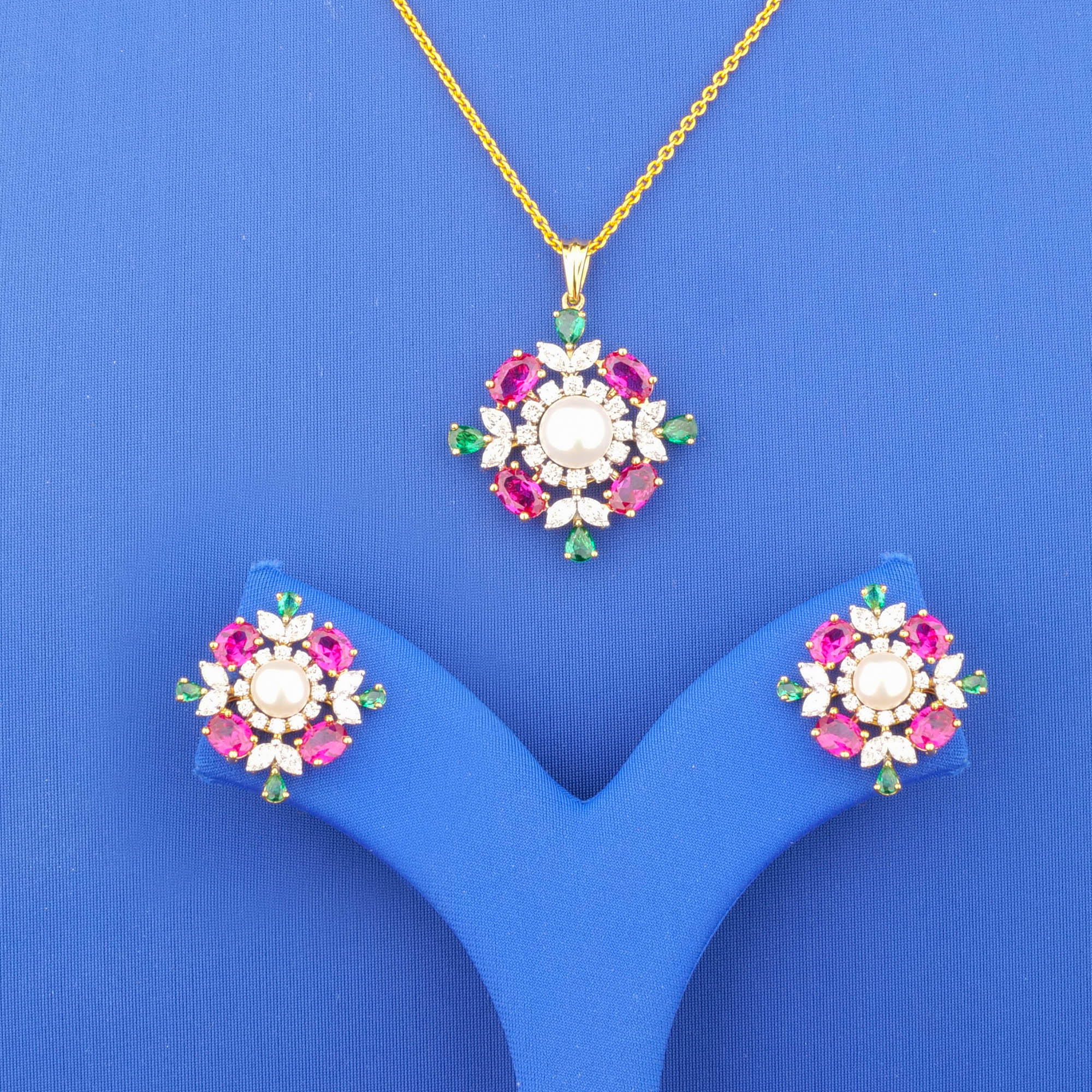 18K Yellow Gold Diamond Pearl Pendant and Earrings Set w/ Stones (chain not included)