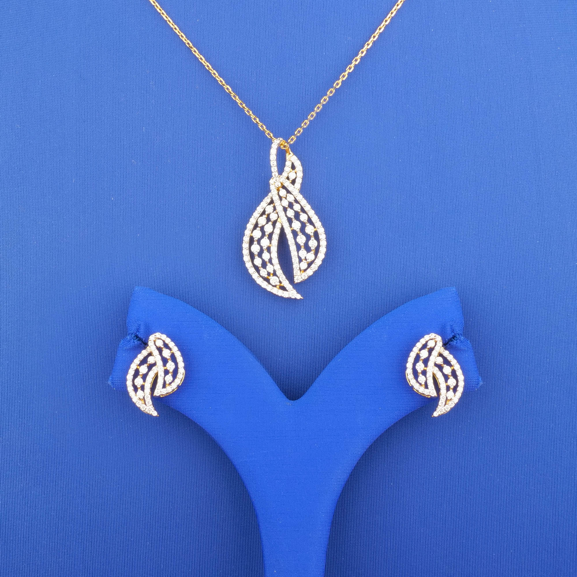 18K Yellow Gold Diamond Pendant and Earrings Set (chain not included)