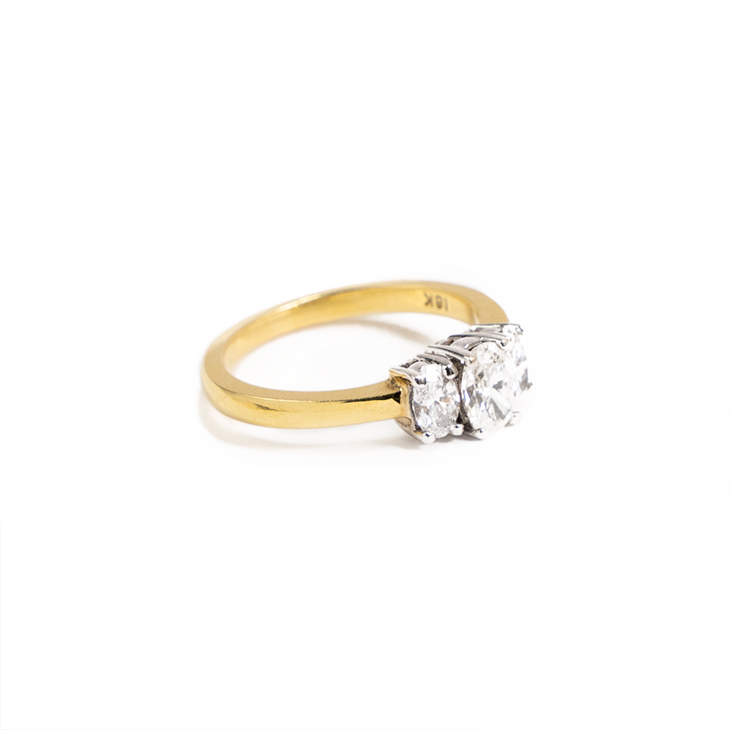 Sun-Kissed Beauty: Handmade 18K Yellow Gold Diamond Ring