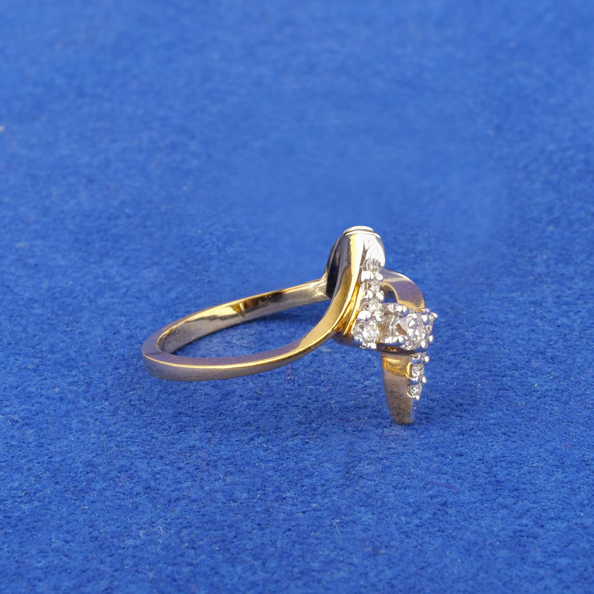 18K Yellow Gold Diamond Ring