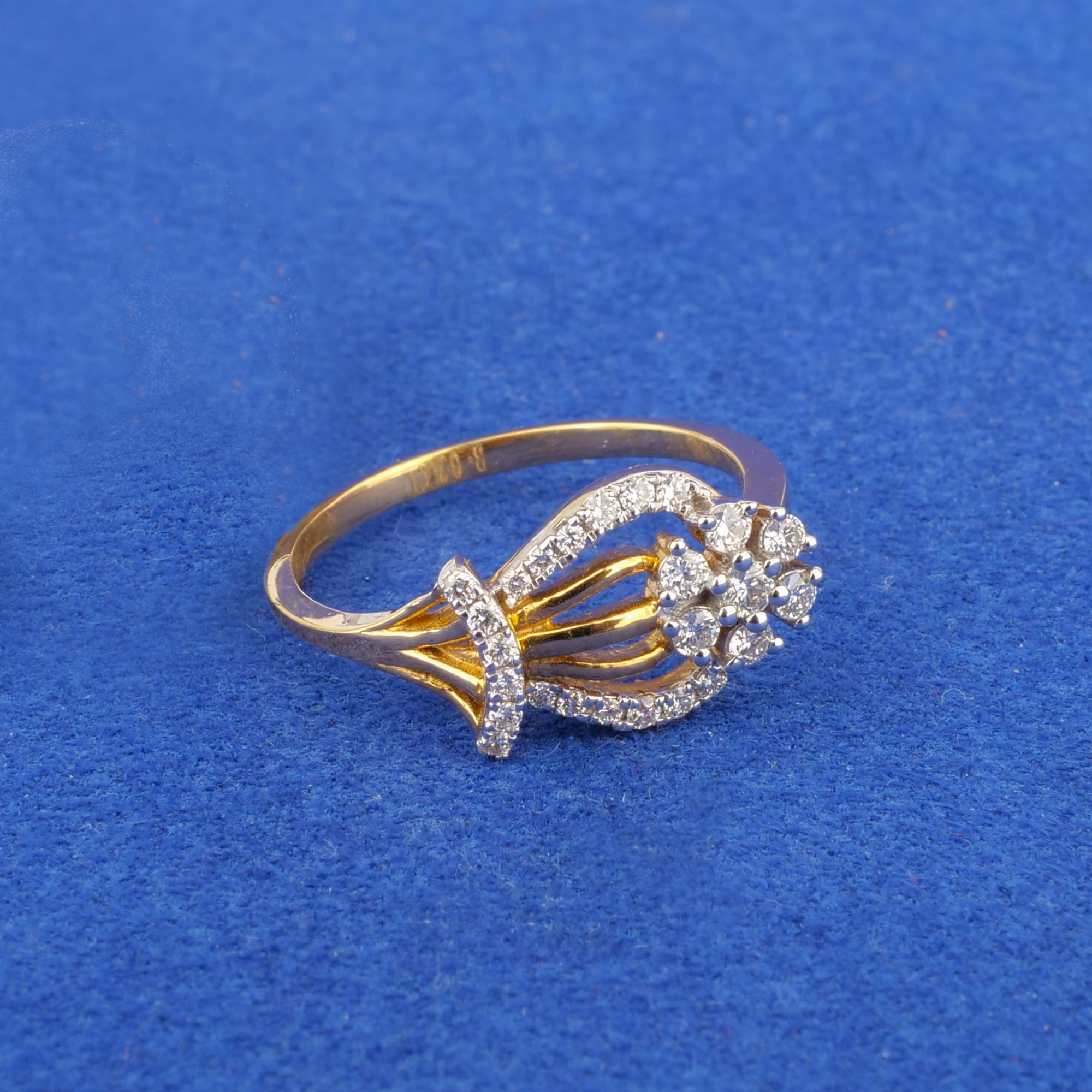 18K Yellow Gold Diamond Ring