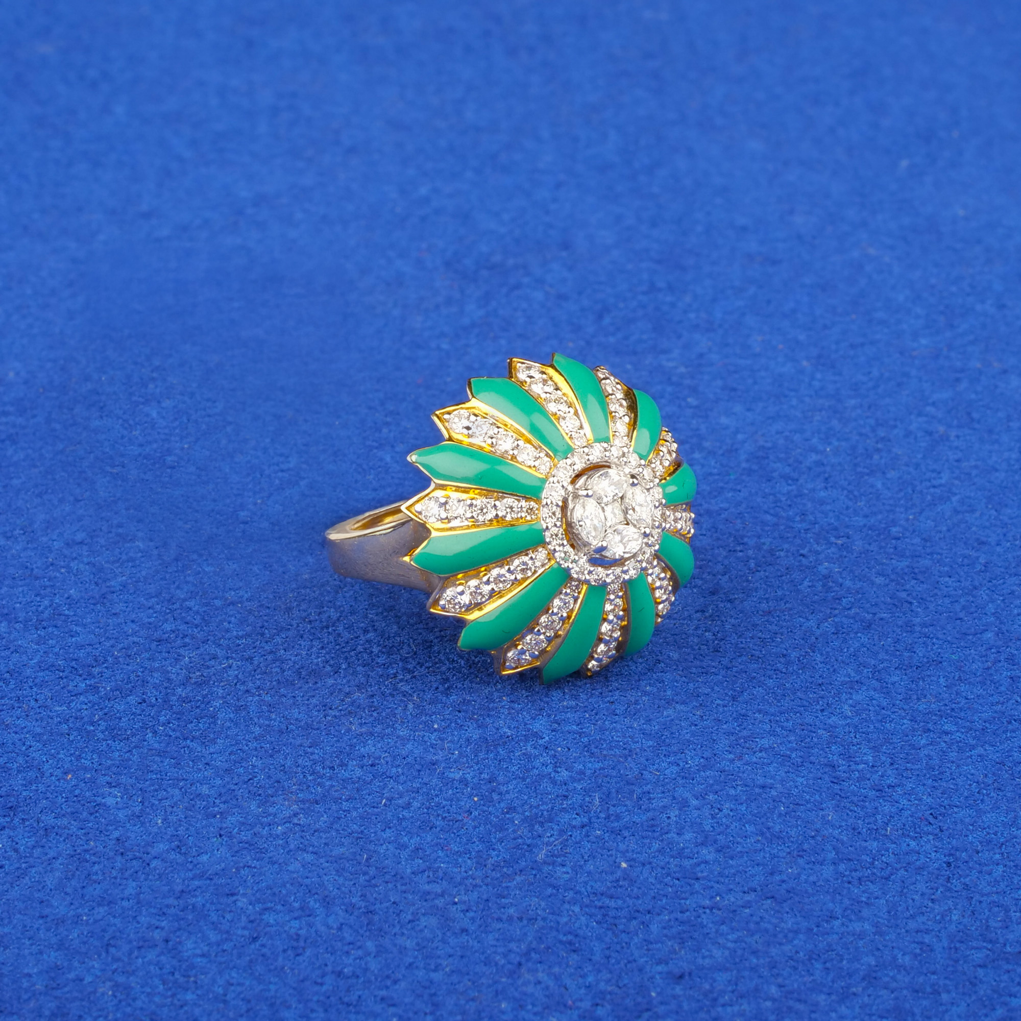 18K Yellow Gold Diamond Ring