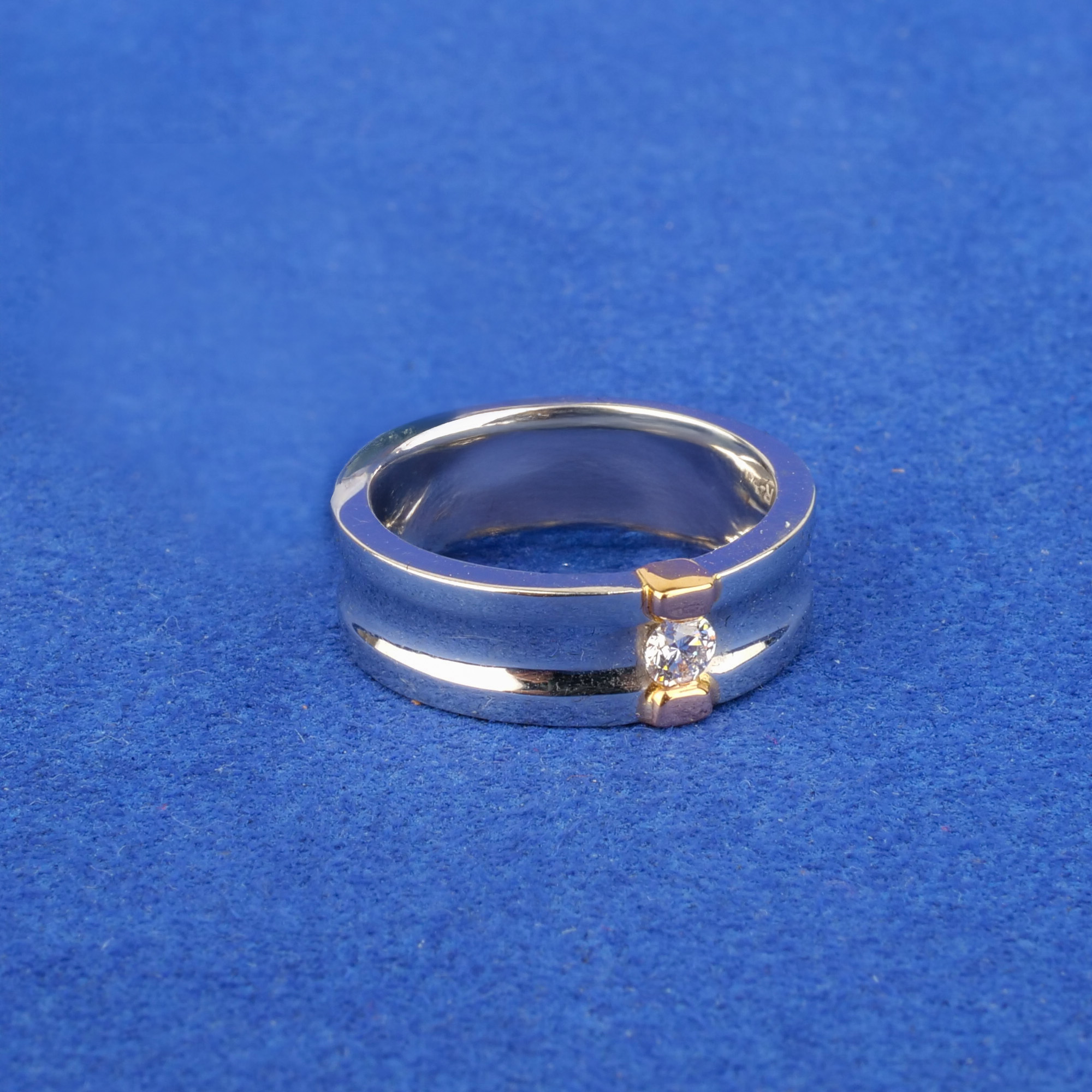 18K Rose Gold/Platinum Diamond Band