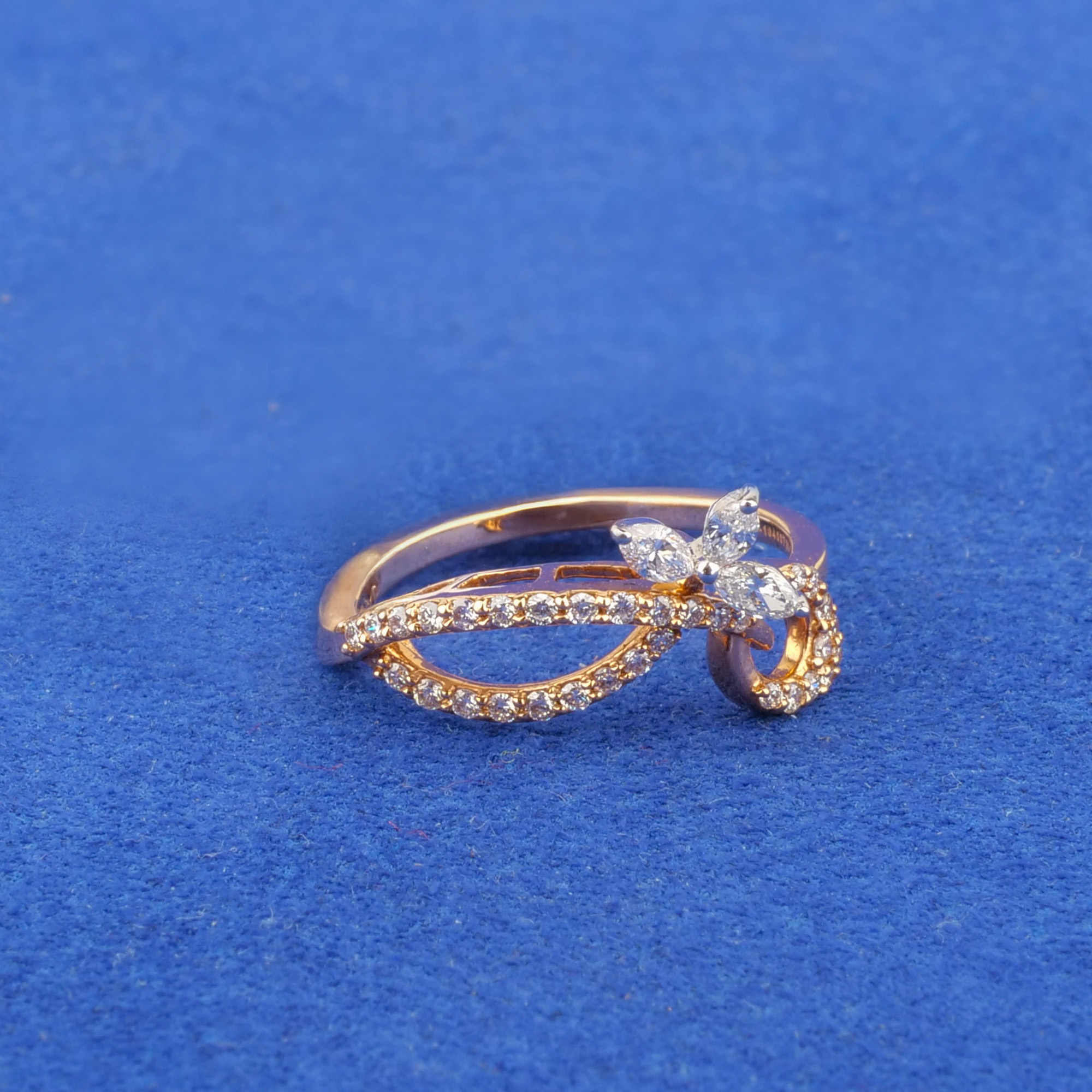 18K Rose Gold / White Gold Diamond Ring