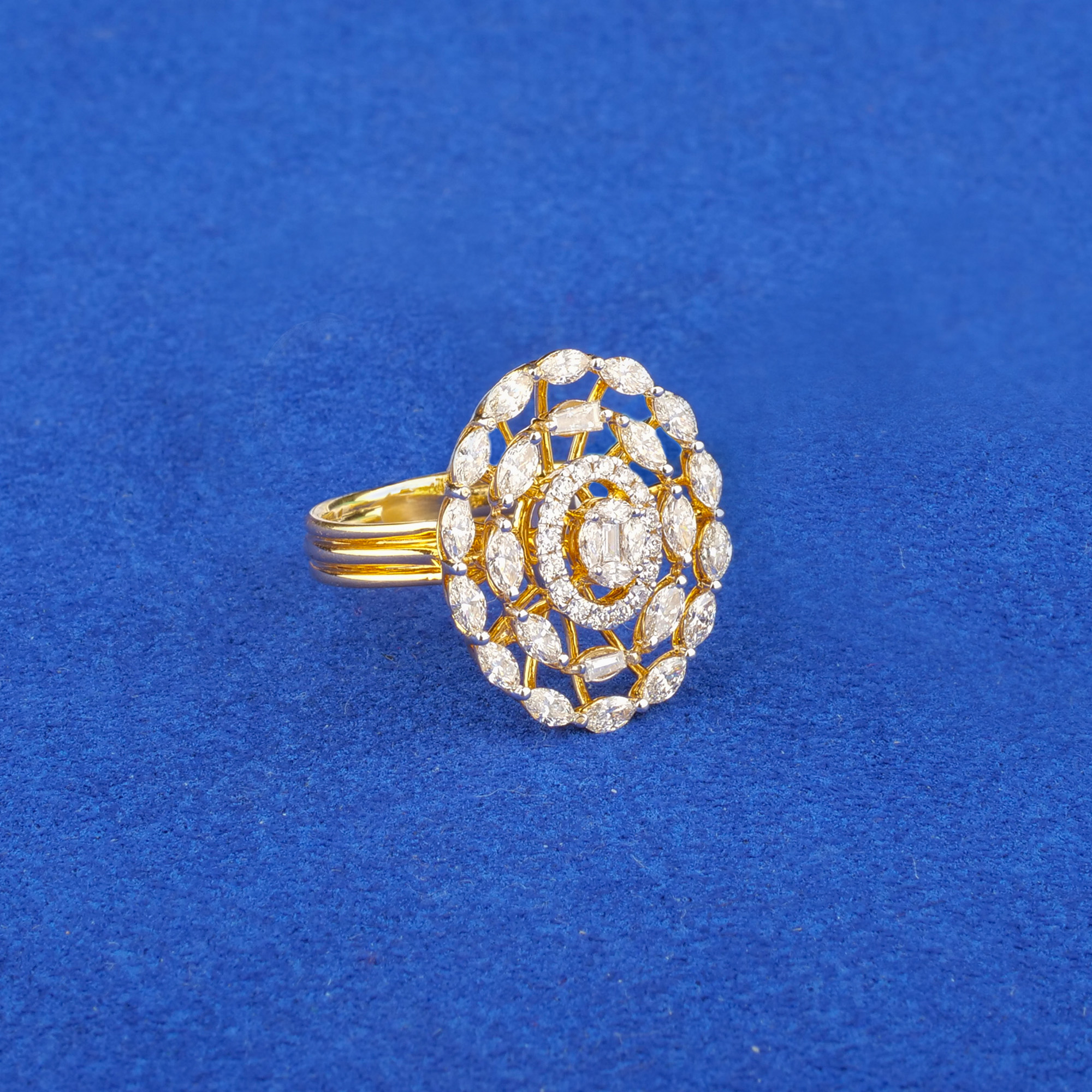 18K Yellow Gold Diamond Ring