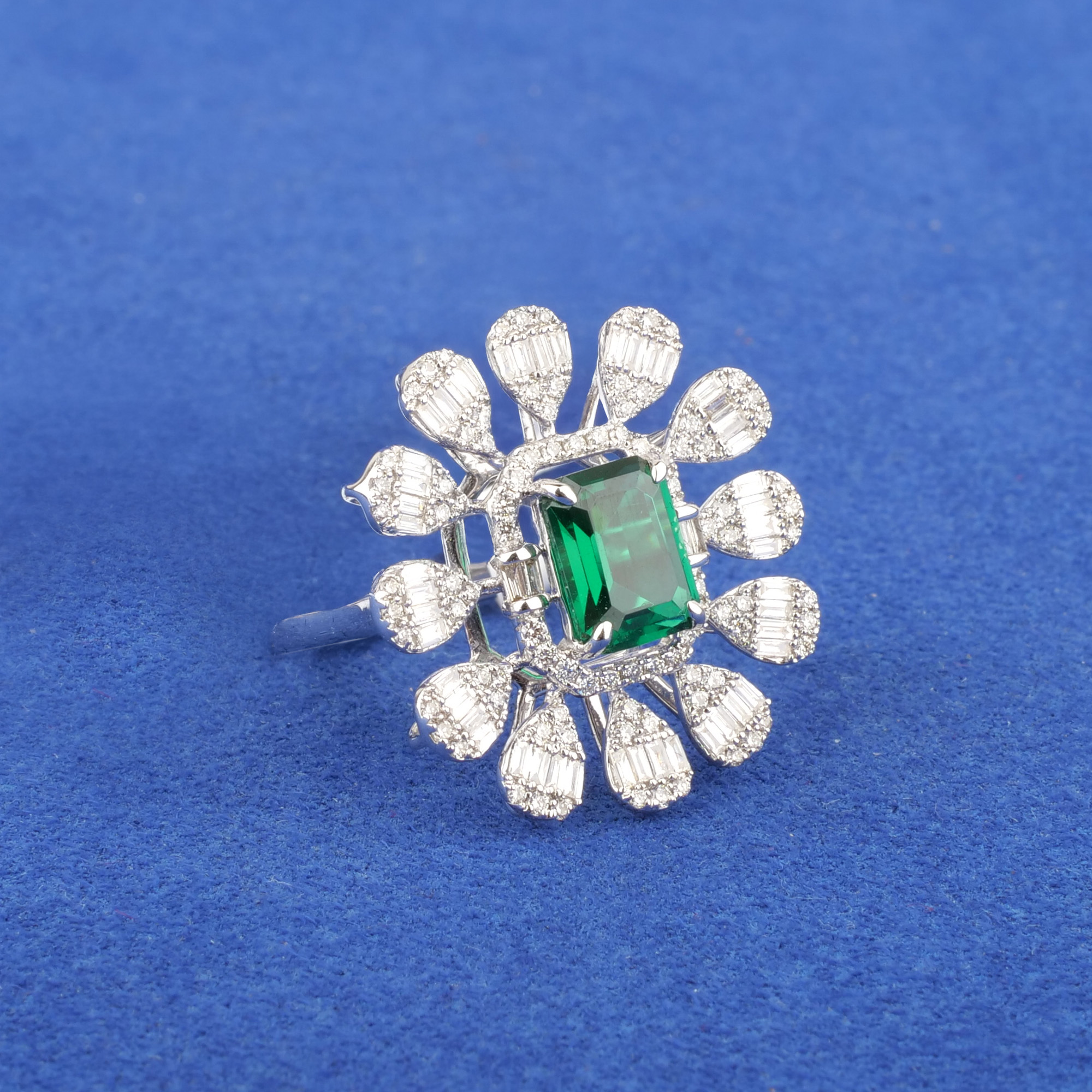 18K White Gold Diamond Ring w/ Green Stones
