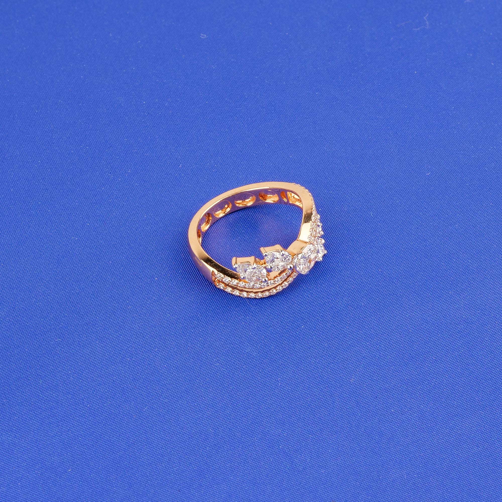 18K RG Diamond Ring