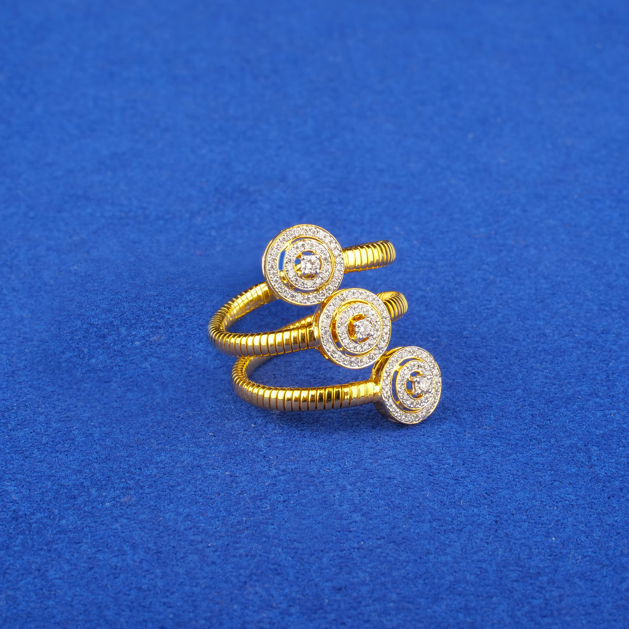 18K Yellow Gold Diamond Ring