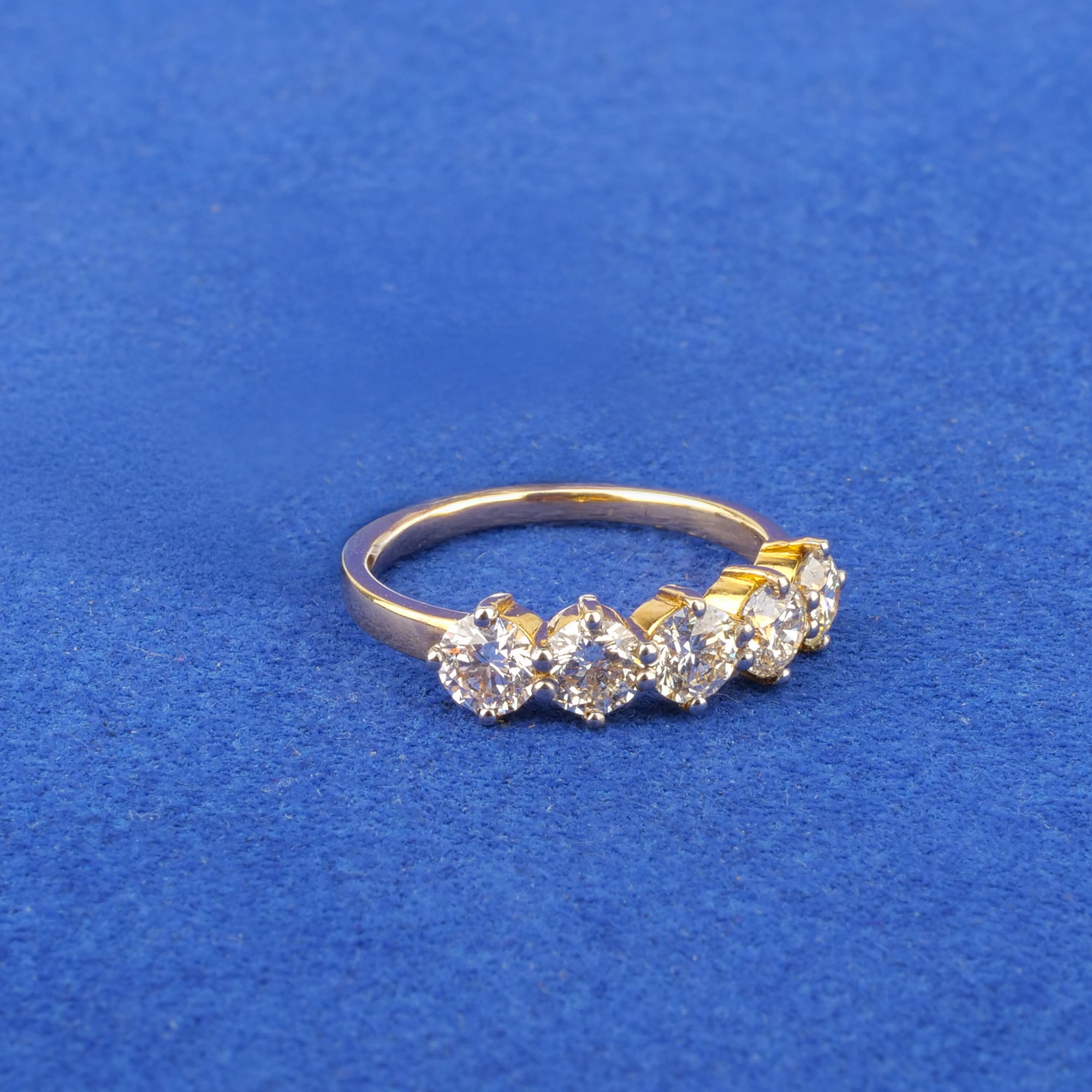 18K Yellow Gold Diamond Ring