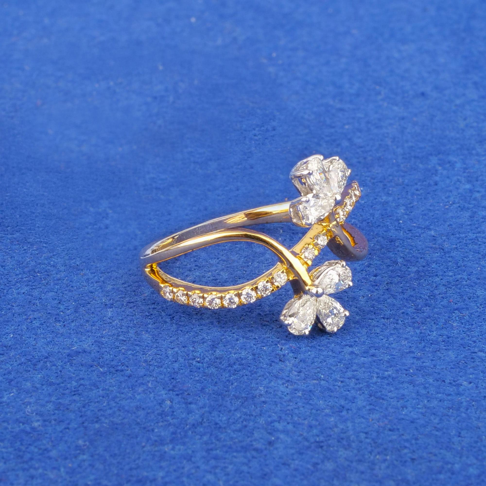 18K Yellow Gold Diamond Ring