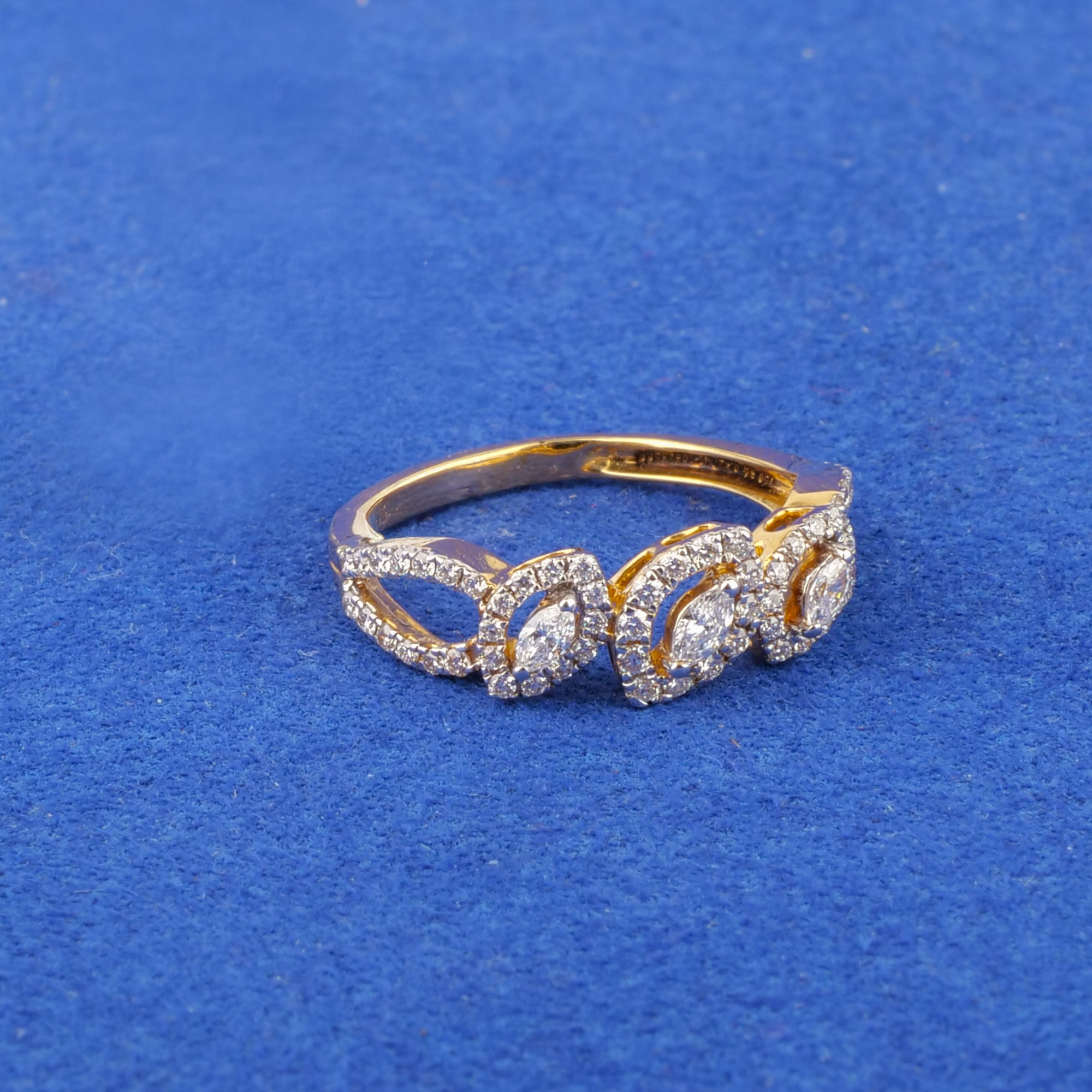 18K Yellow Gold Diamond Ring